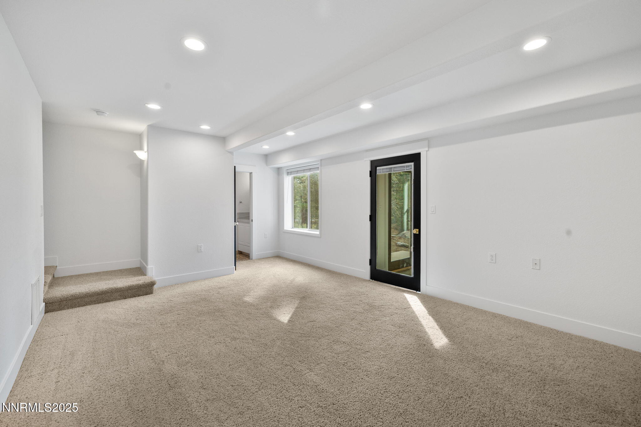 Reno, Nevada, 89511, United States, 5 Bedrooms Bedrooms, ,4 BathroomsBathrooms,Residential,Active,1952602