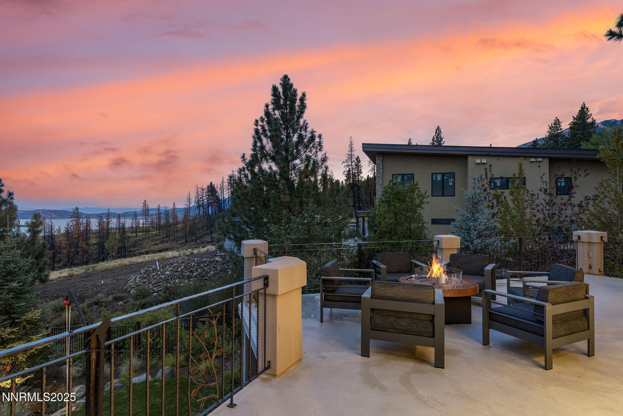 Reno, Nevada, 89511, United States, 4 Bedrooms Bedrooms, ,5 BathroomsBathrooms,Residential,Active,1929458