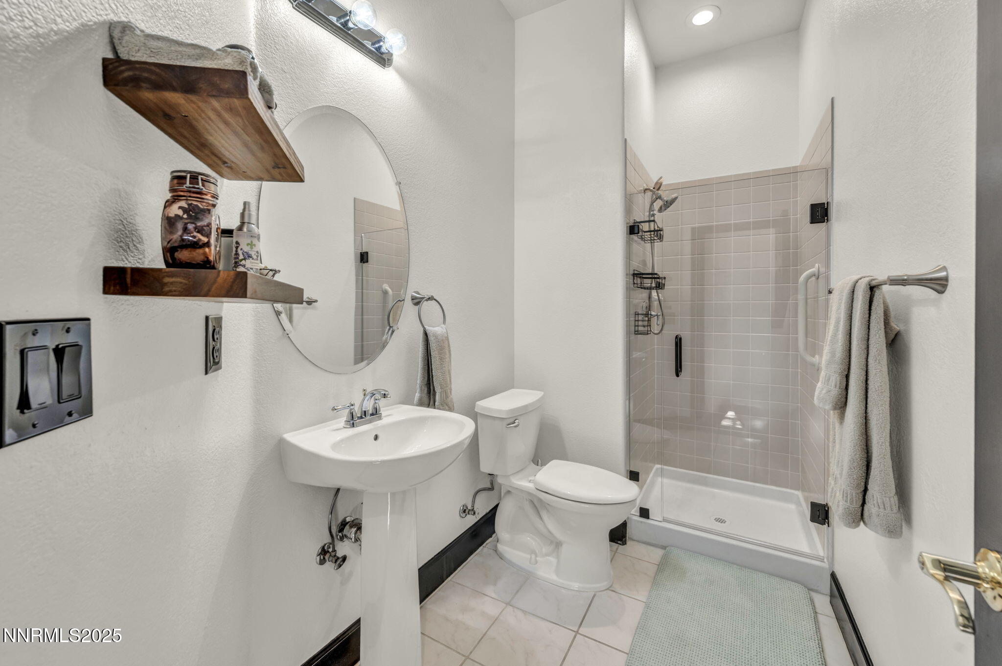 Sparks, Nevada, 89436, United States, 4 Bedrooms Bedrooms, ,3 BathroomsBathrooms,Residential,Active,1960113