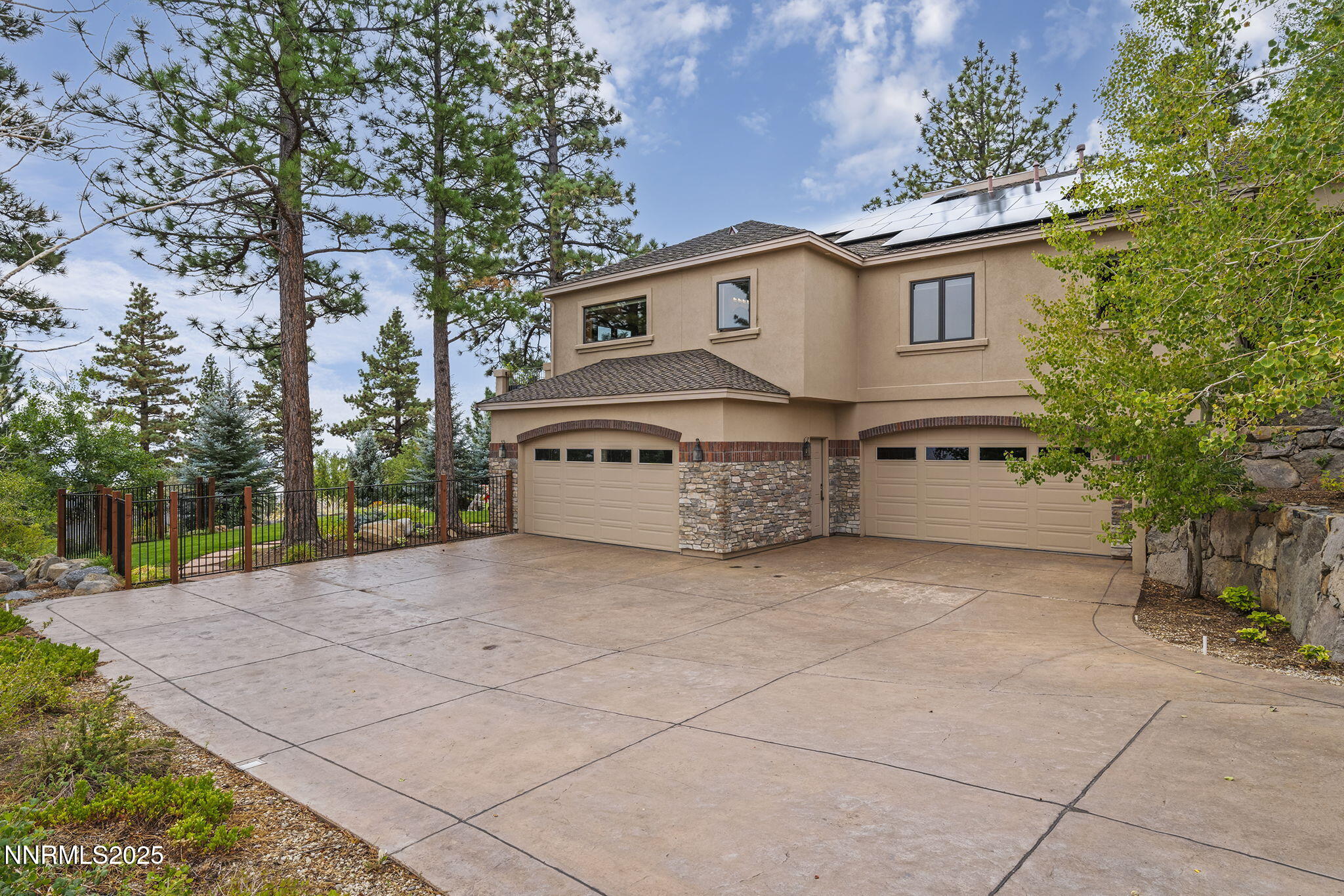 Reno, Nevada, 89511, United States, 4 Bedrooms Bedrooms, ,5 BathroomsBathrooms,Residential,Active,1929458