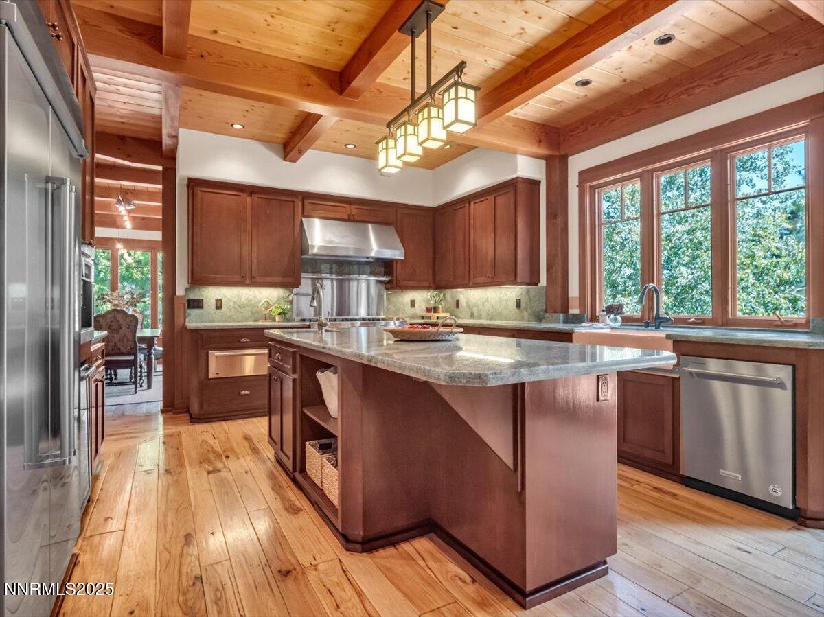 Gardnerville, Nevada, 89460, United States, 5 Bedrooms Bedrooms, ,7 BathroomsBathrooms,Residential,Active,1941107