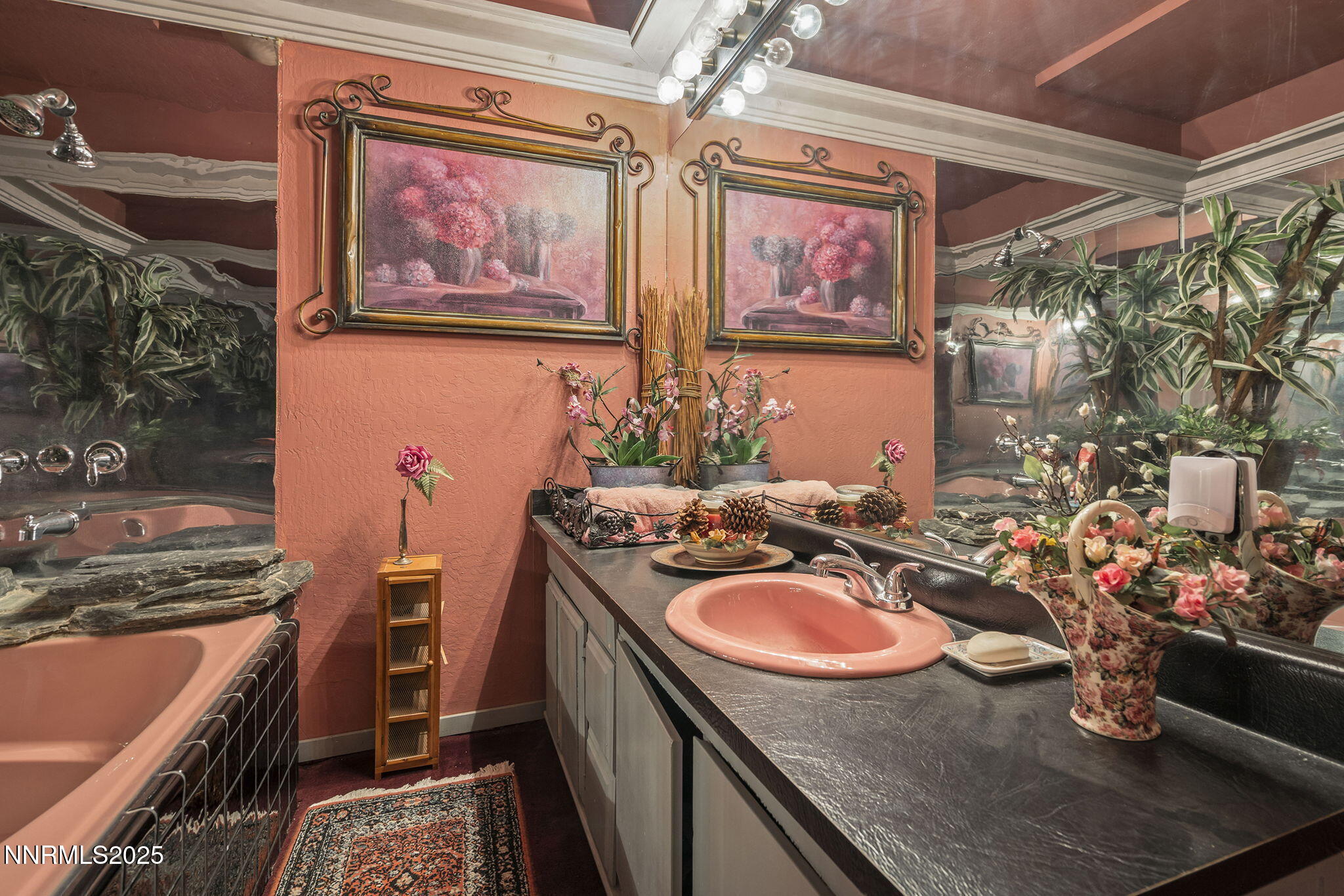 Washoe Valley, Nevada, 89704, United States, 2 Bedrooms Bedrooms, ,3 BathroomsBathrooms,Residential,Active,1905059