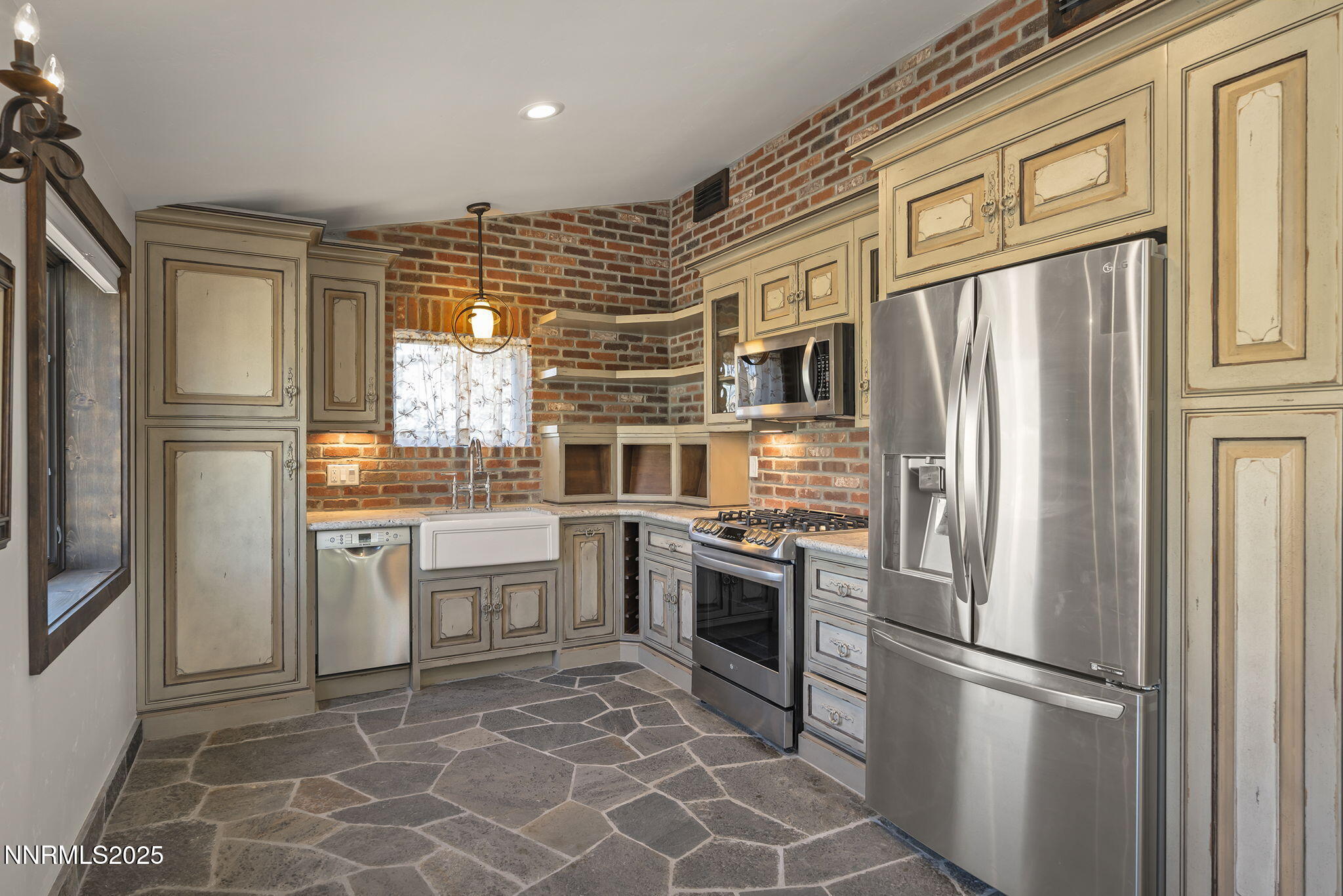 Reno, Nevada, 89511, United States, 4 Bedrooms Bedrooms, ,3 BathroomsBathrooms,Residential,Active,1929694