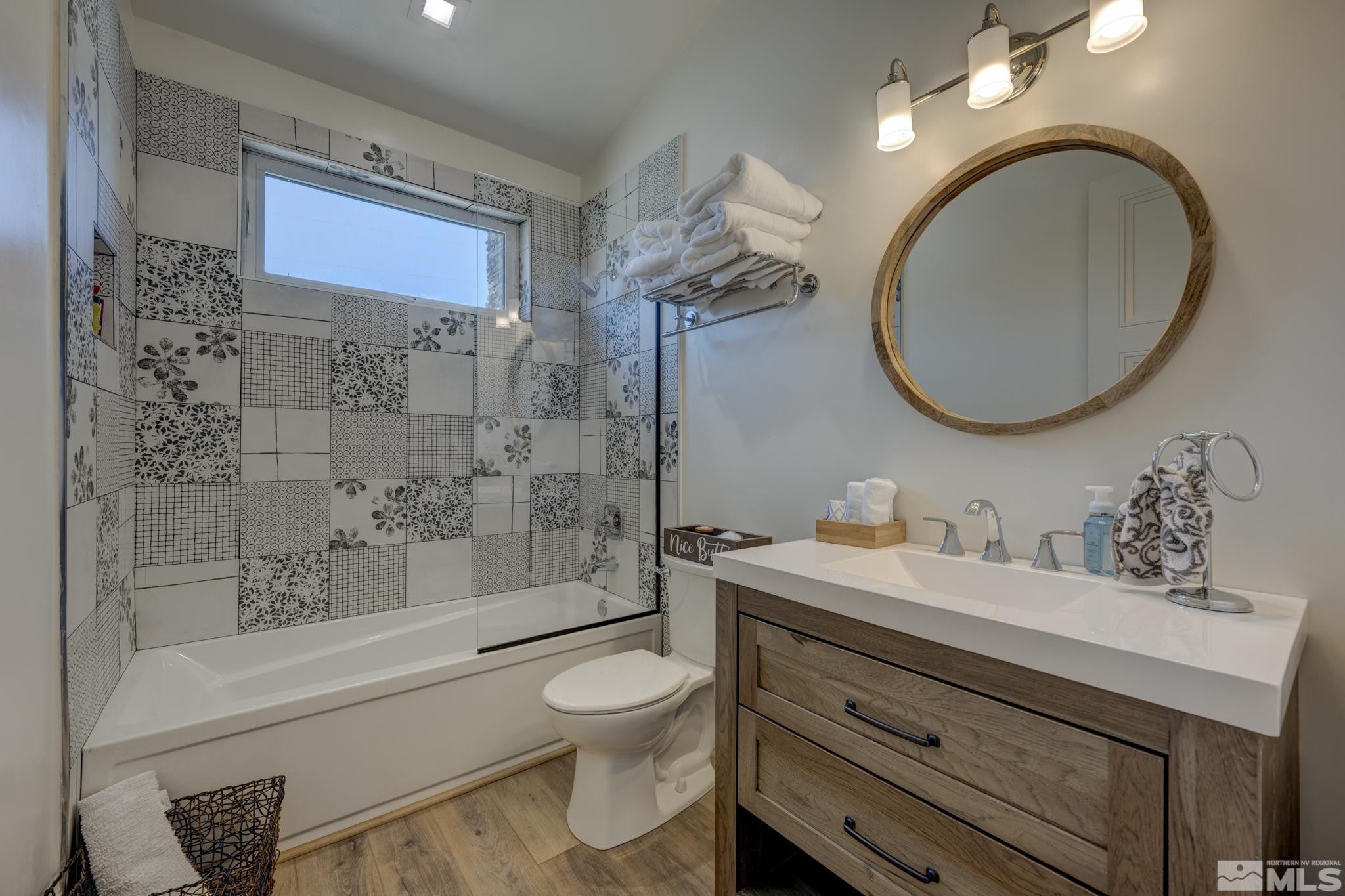 Reno, Nevada, 89508, United States, ,4 BathroomsBathrooms,Residential,Active,1701988