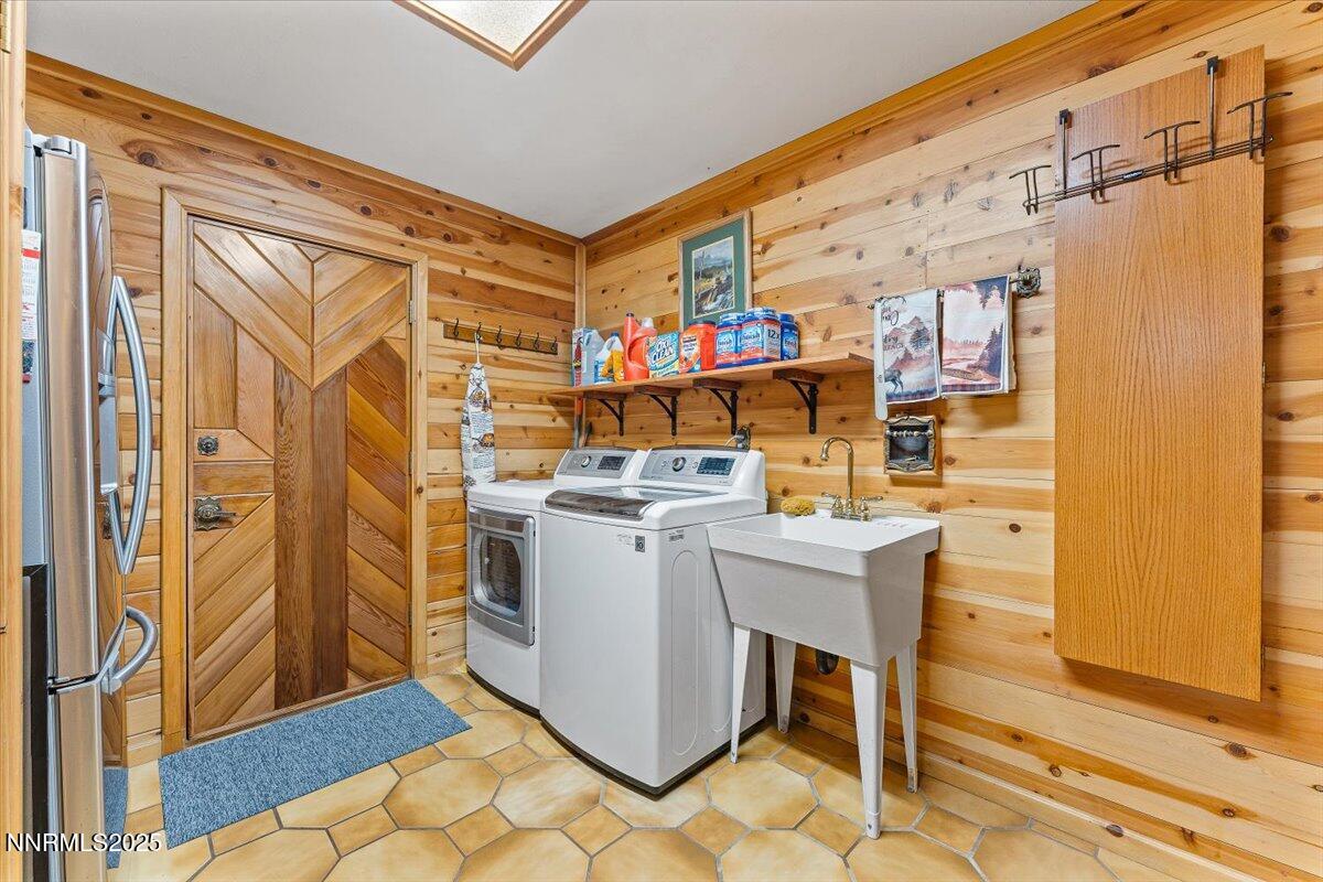 Reno, Nevada, 89511, United States, 3 Bedrooms Bedrooms, ,3 BathroomsBathrooms,Residential,Active,1919399