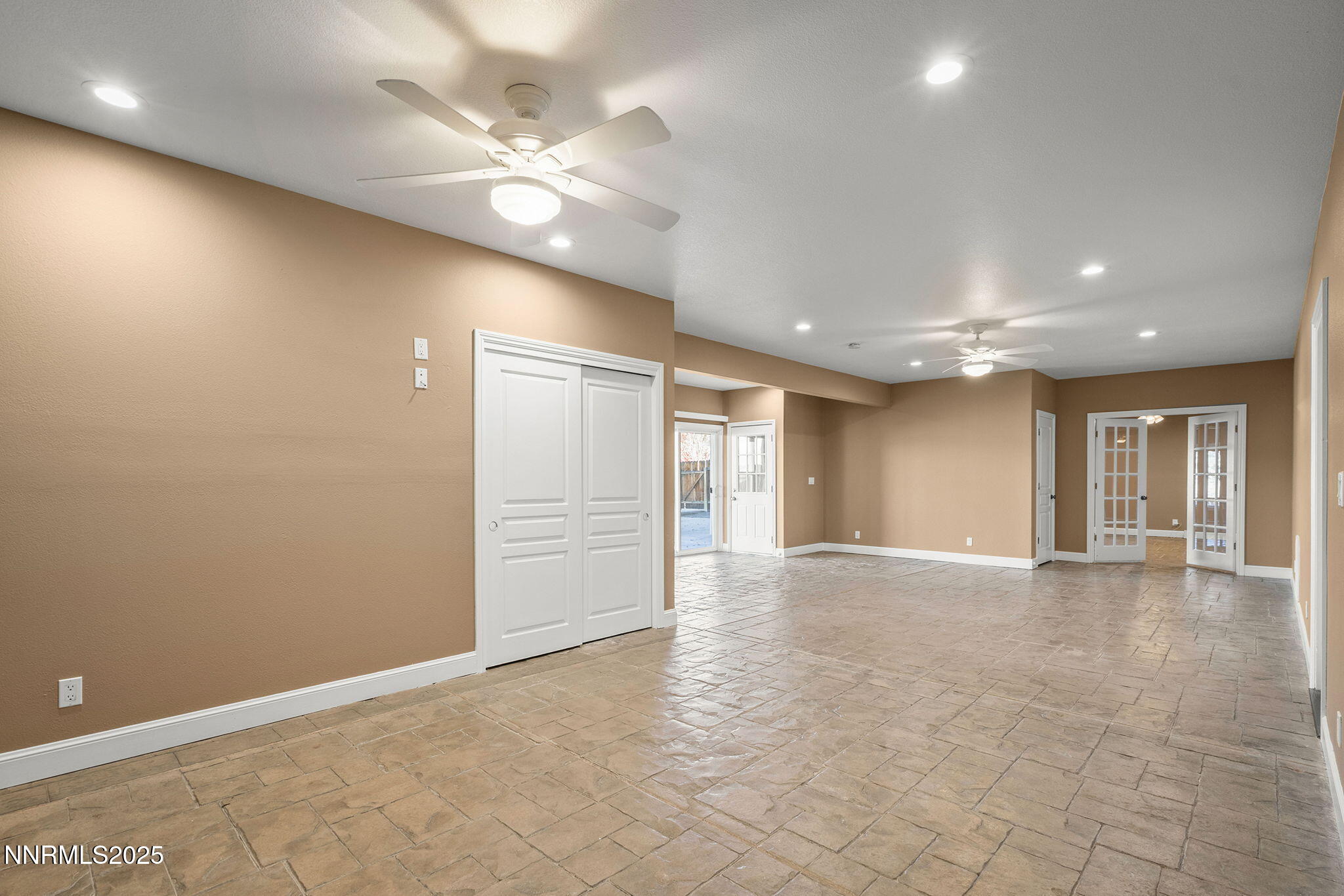 Gardnerville, Nevada, 89410, United States, 5 Bedrooms Bedrooms, ,3 BathroomsBathrooms,Residential,Active,1969778