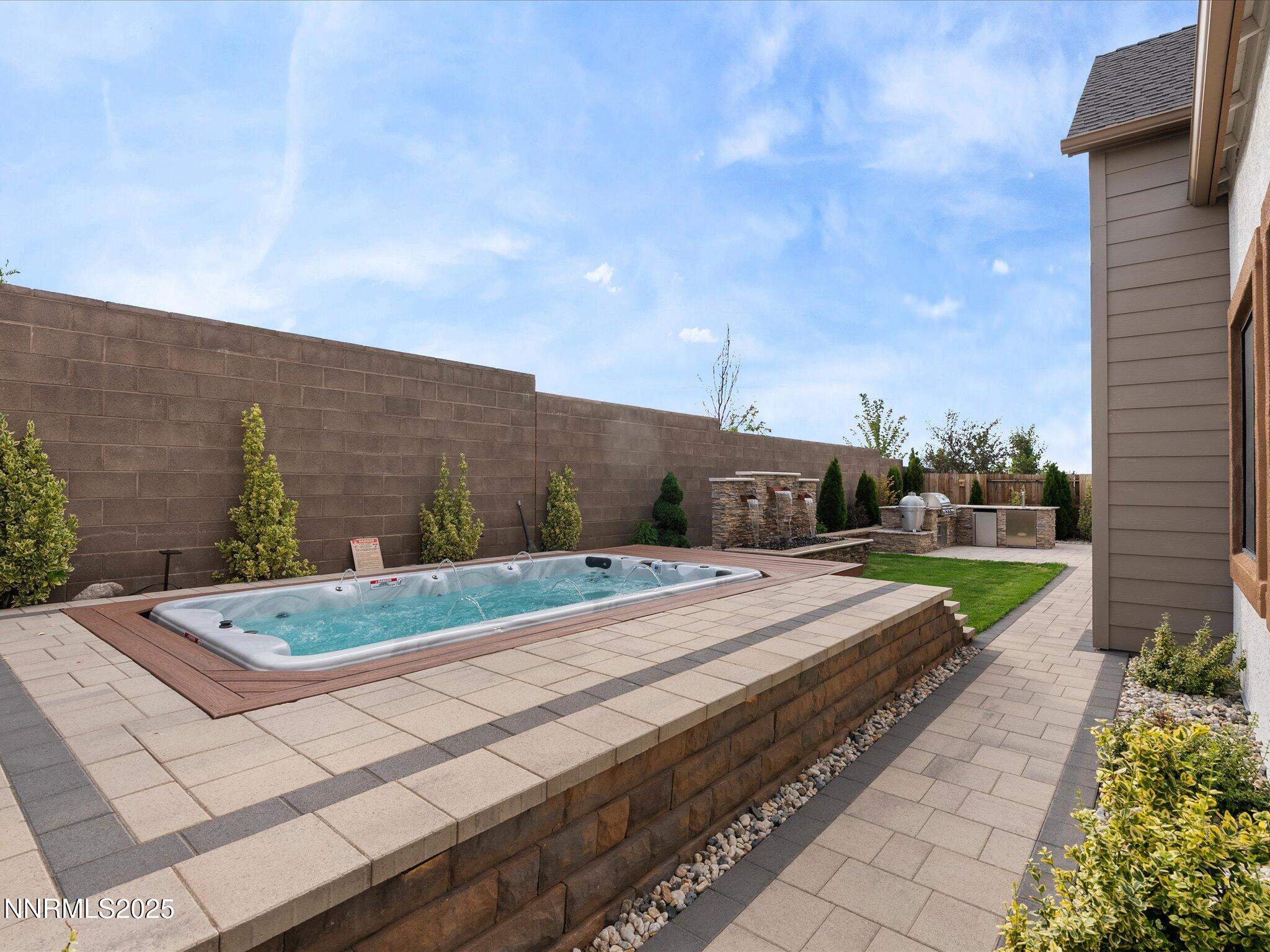 Reno, Nevada, 89521, United States, 3 Bedrooms Bedrooms, ,4 BathroomsBathrooms,Residential,Active,1884971