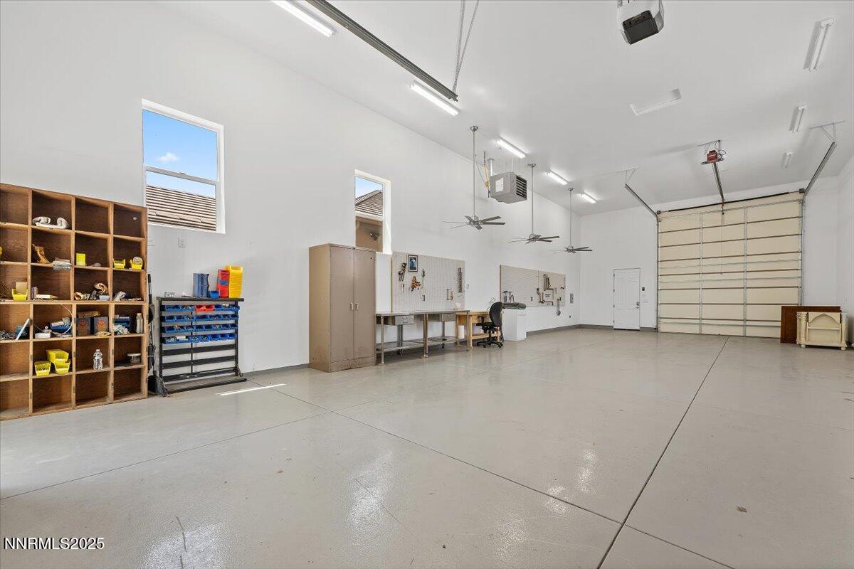 Sparks, Nevada, 89441, United States, 5 Bedrooms Bedrooms, ,4 BathroomsBathrooms,Residential,Active,1904747