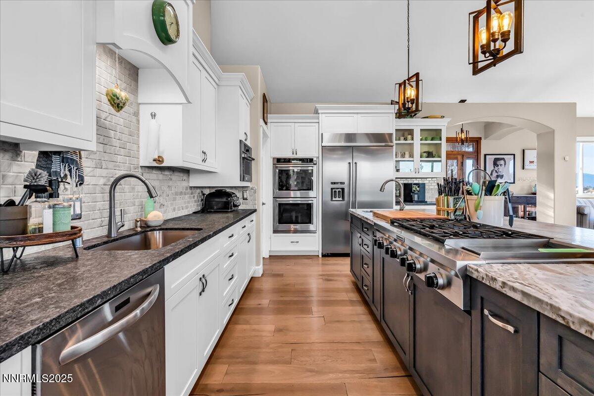 Reno, Nevada, 89521, United States, 5 Bedrooms Bedrooms, ,5 BathroomsBathrooms,Residential,Active,1894204