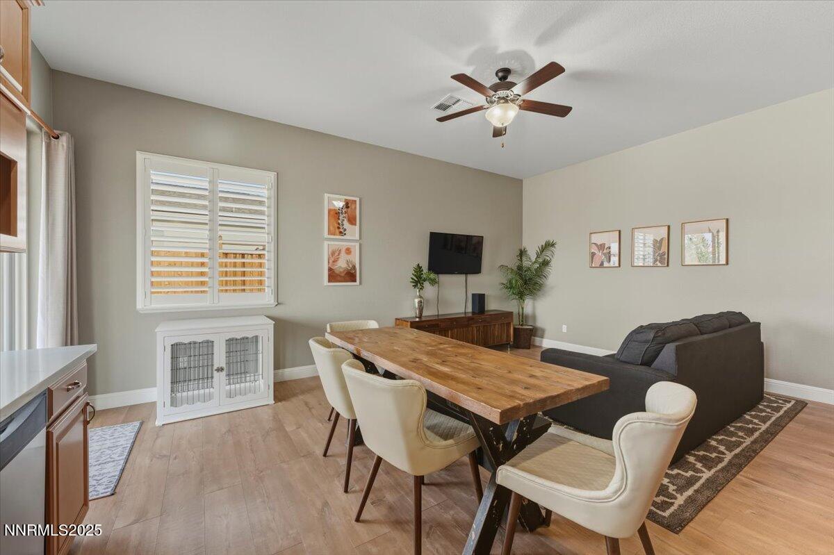 Sparks, Nevada, 89441, United States, 5 Bedrooms Bedrooms, ,4 BathroomsBathrooms,Residential,Active,2001361