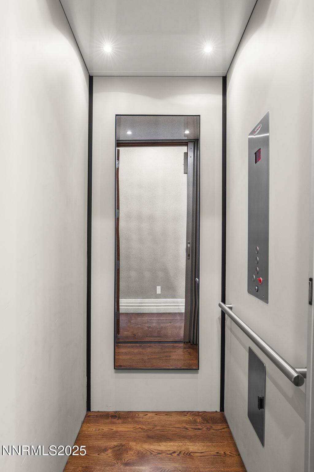 Reno, Nevada, 89511, United States, 4 Bedrooms Bedrooms, ,5 BathroomsBathrooms,Residential,Active,1929458