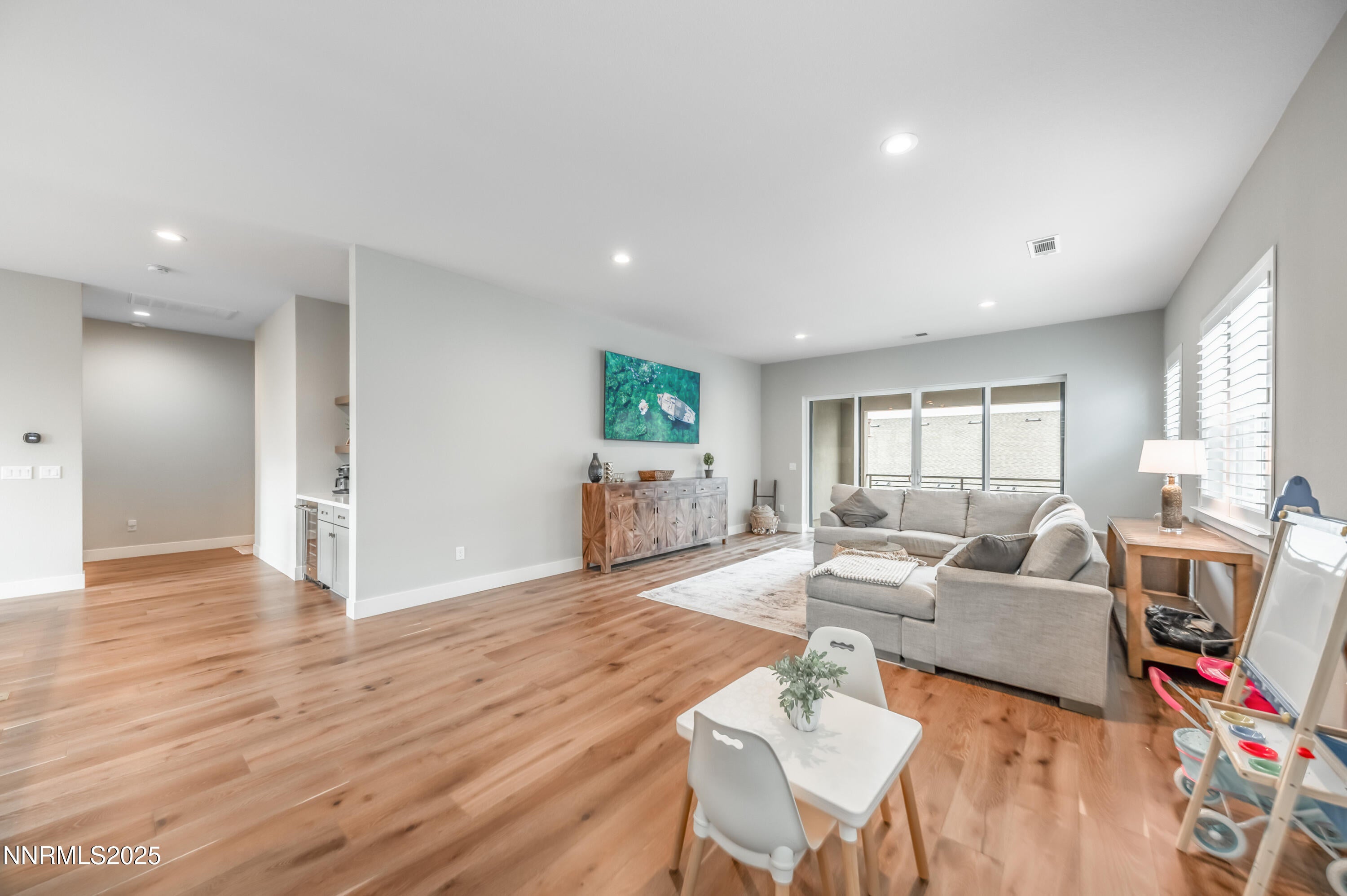 Reno, Nevada, 89511, United States, 5 Bedrooms Bedrooms, ,5 BathroomsBathrooms,Residential,Active,1992288