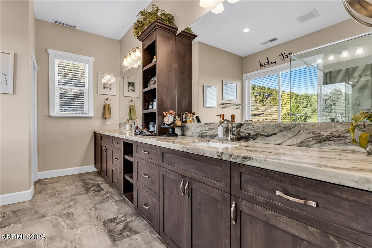 Reno, Nevada, 89521, United States, 5 Bedrooms Bedrooms, ,5 BathroomsBathrooms,Residential,Active,1894204