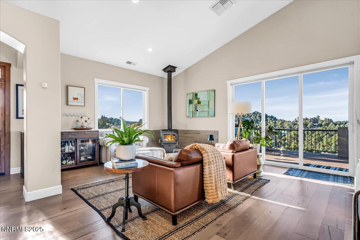 Reno, Nevada, 89521, United States, 5 Bedrooms Bedrooms, ,5 BathroomsBathrooms,Residential,Active,1894204