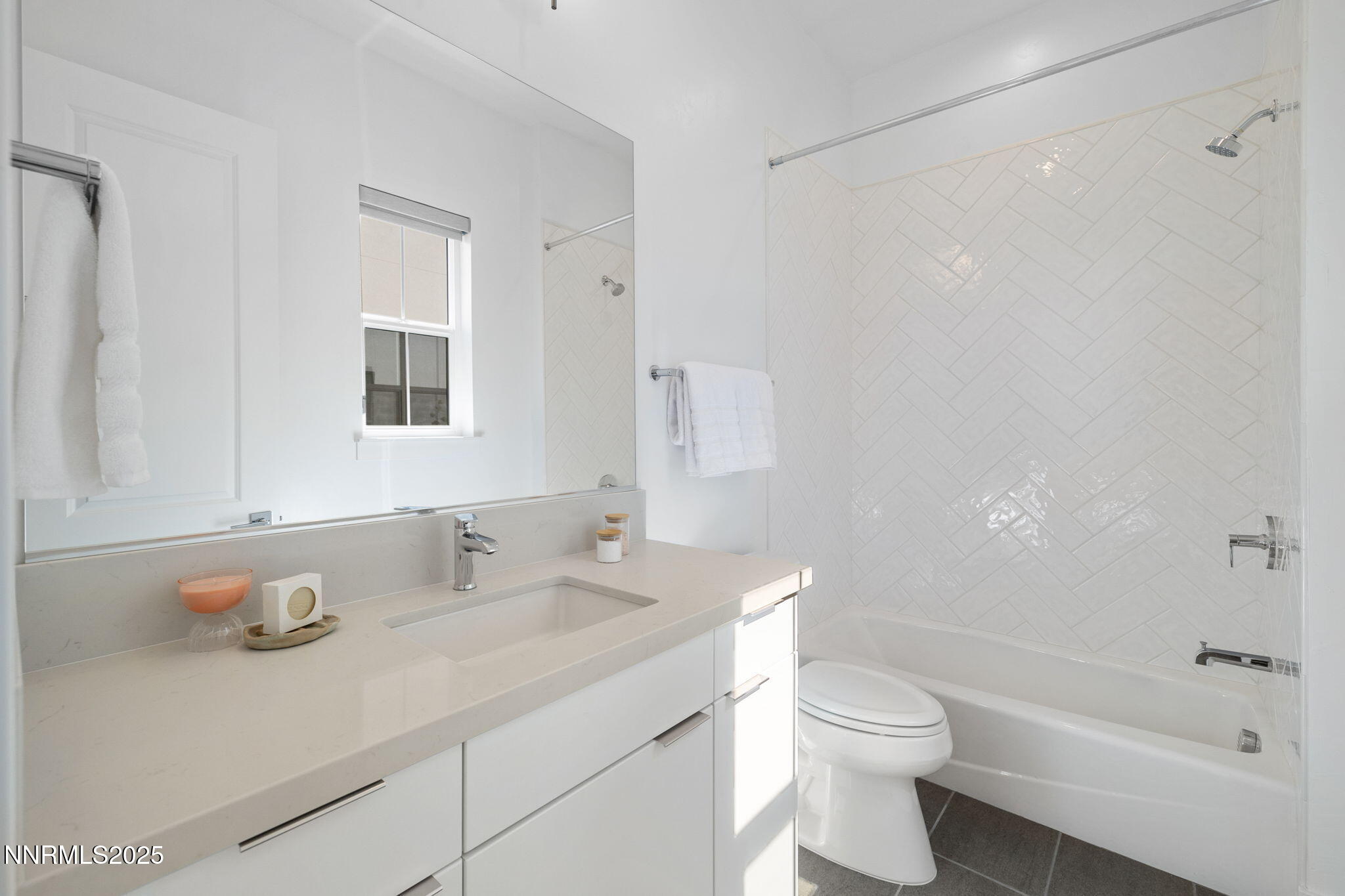 Reno, Nevada, 89511, United States, 5 Bedrooms Bedrooms, ,6 BathroomsBathrooms,Residential,Active,1952287