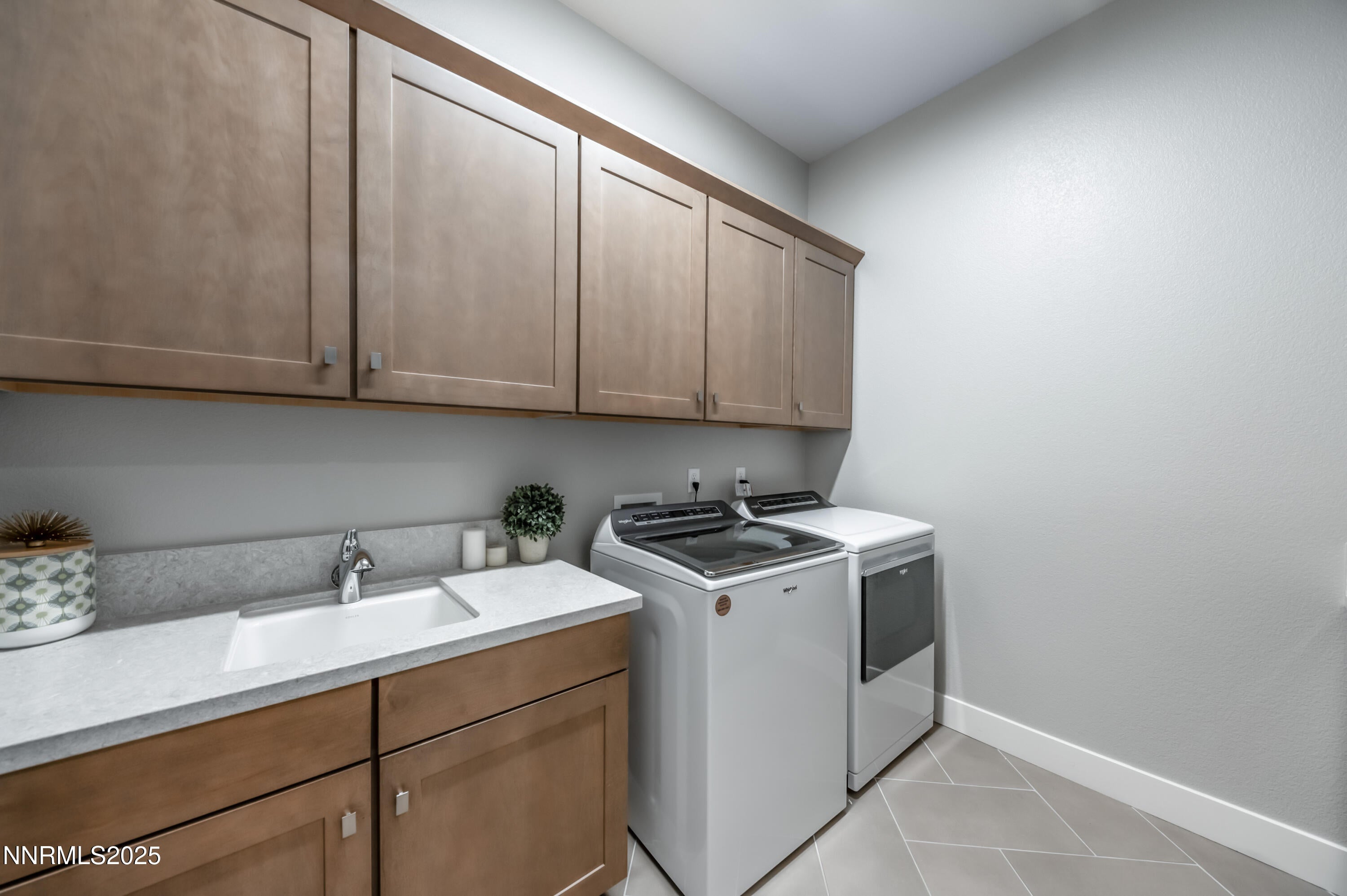 Reno, Nevada, 89511, United States, 5 Bedrooms Bedrooms, ,5 BathroomsBathrooms,Residential,Active,1992288