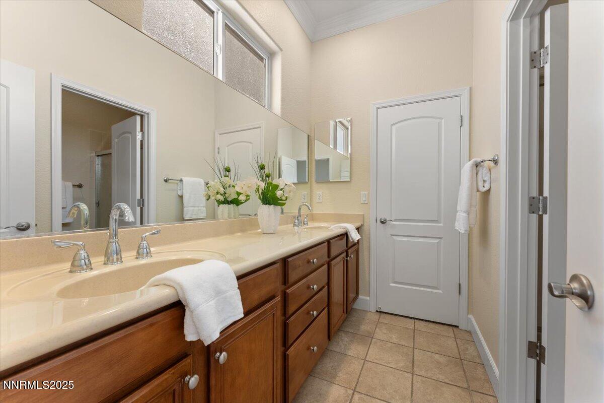 Sparks, Nevada, 89441, United States, 5 Bedrooms Bedrooms, ,4 BathroomsBathrooms,Residential,Active,1904747