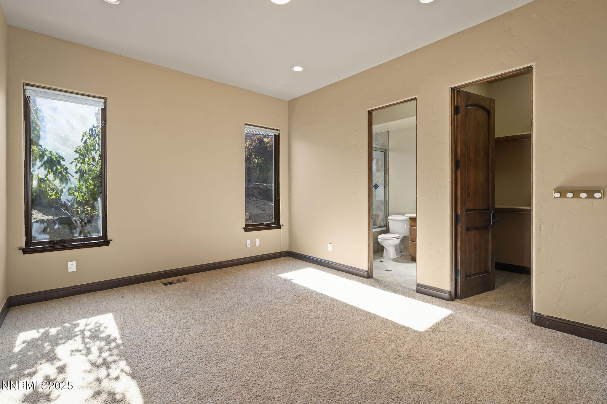 Reno, Nevada, 89519, United States, 5 Bedrooms Bedrooms, ,7 BathroomsBathrooms,Residential,Active,1963427