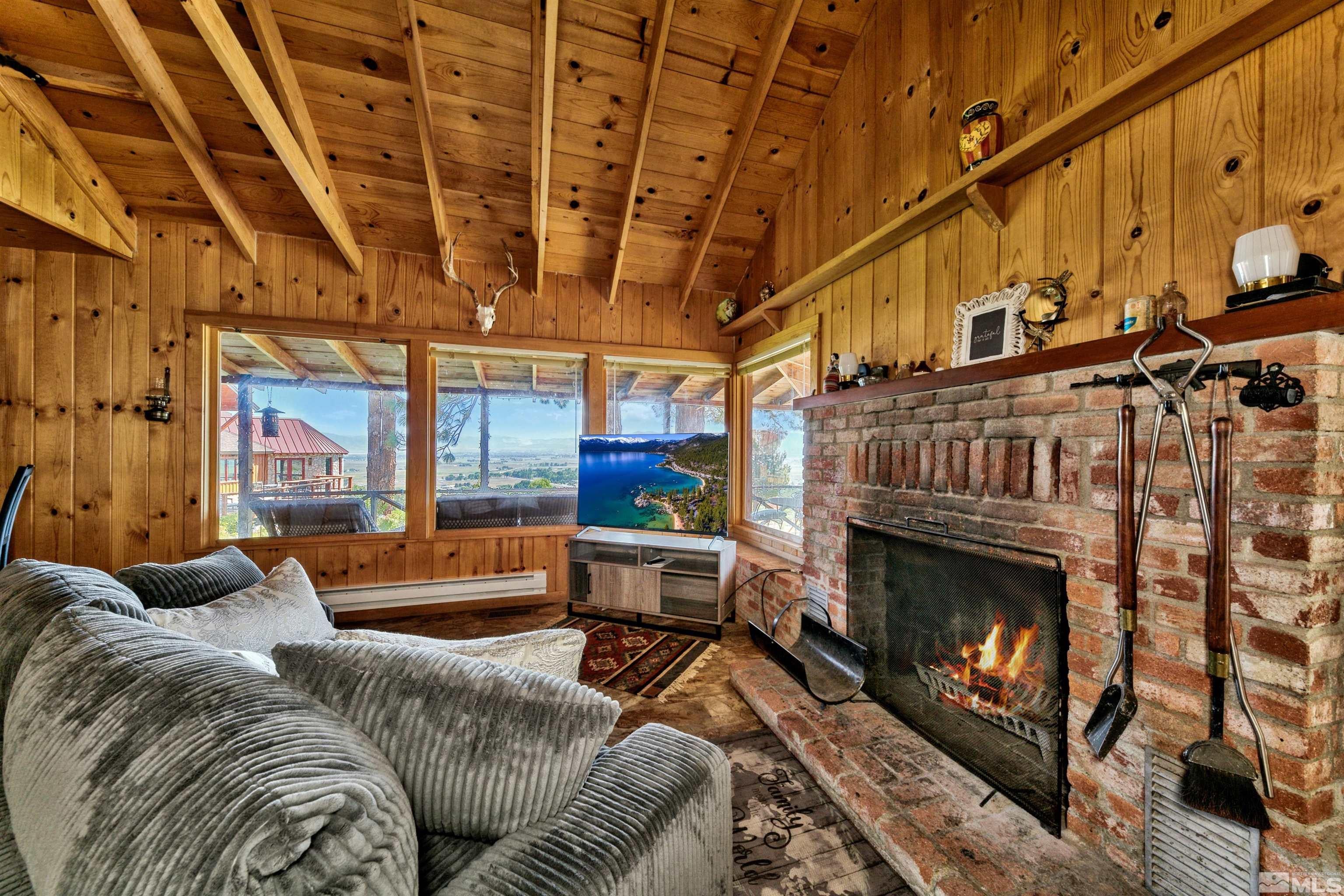 Gardnerville, Nevada, 89460, United States, ,8 BathroomsBathrooms,Residential,Active,1806576