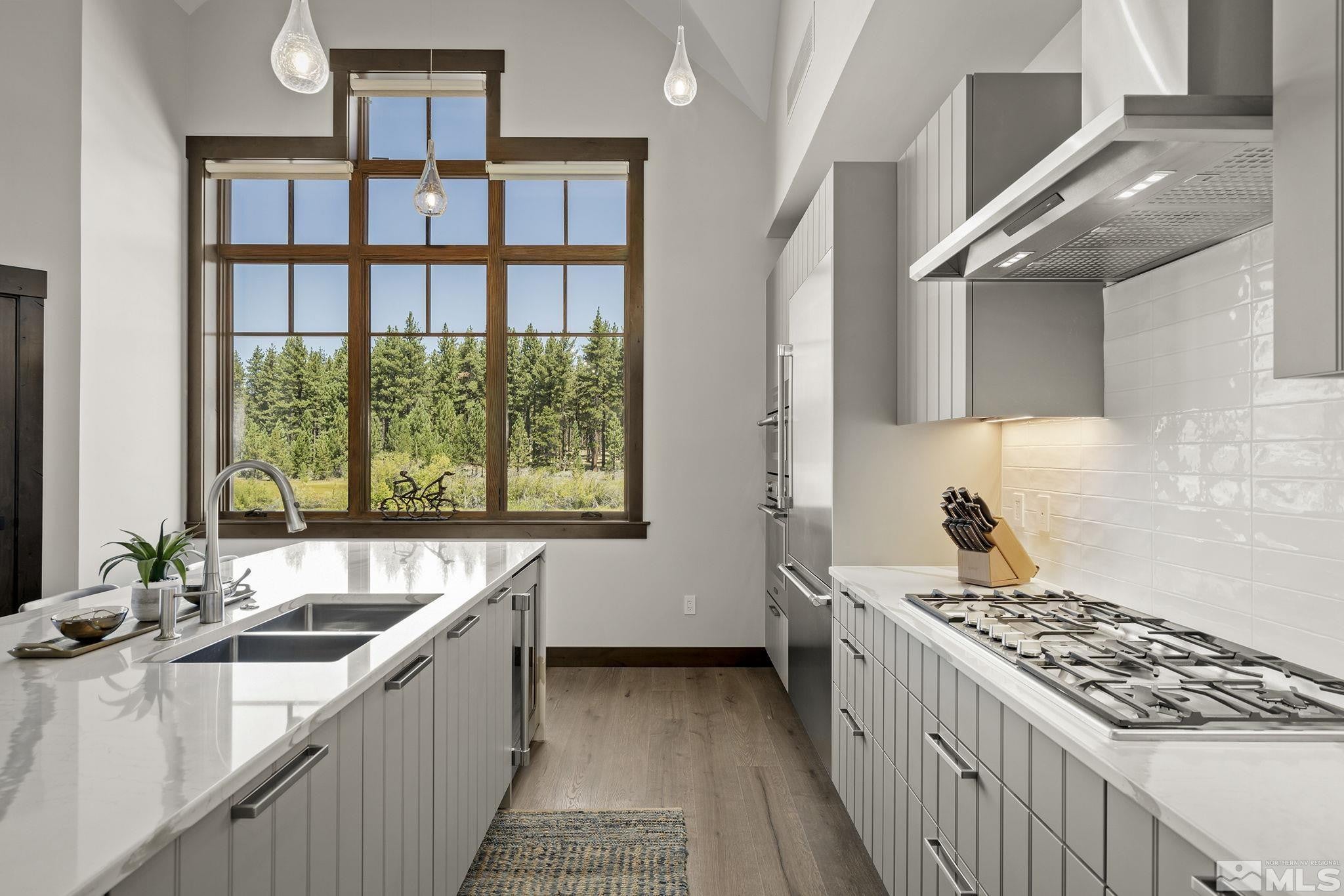 Stateline, Nevada, 89449, United States, 4 Bedrooms Bedrooms, ,4 BathroomsBathrooms,Residential,Active,1992284