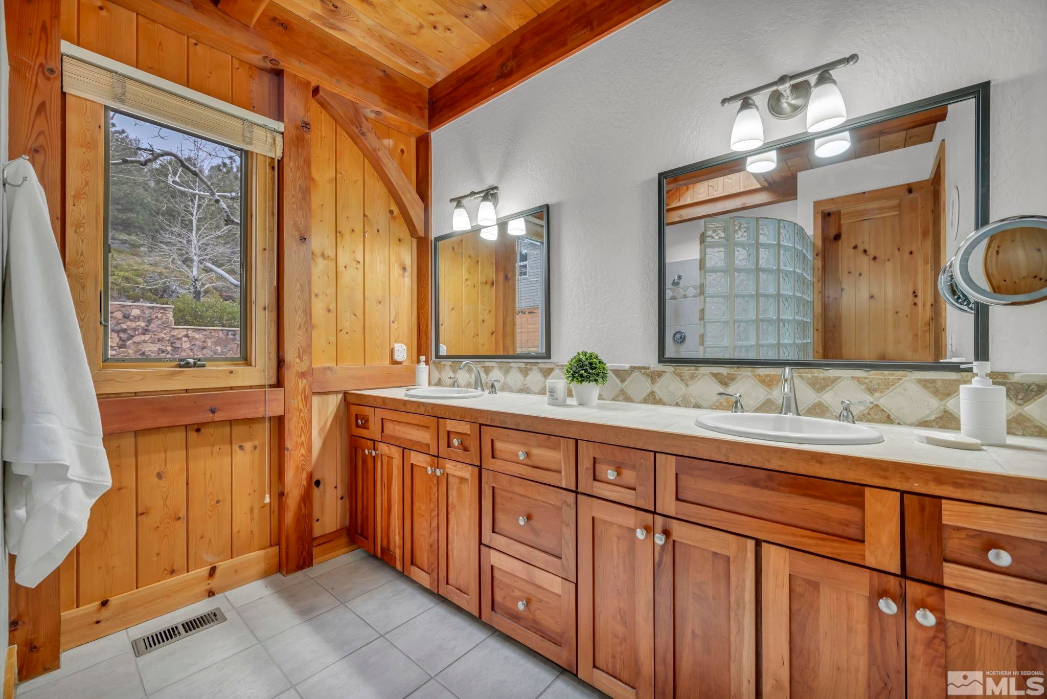 Reno, Nevada, 89511, United States, ,4 BathroomsBathrooms,Residential,Active,1701990