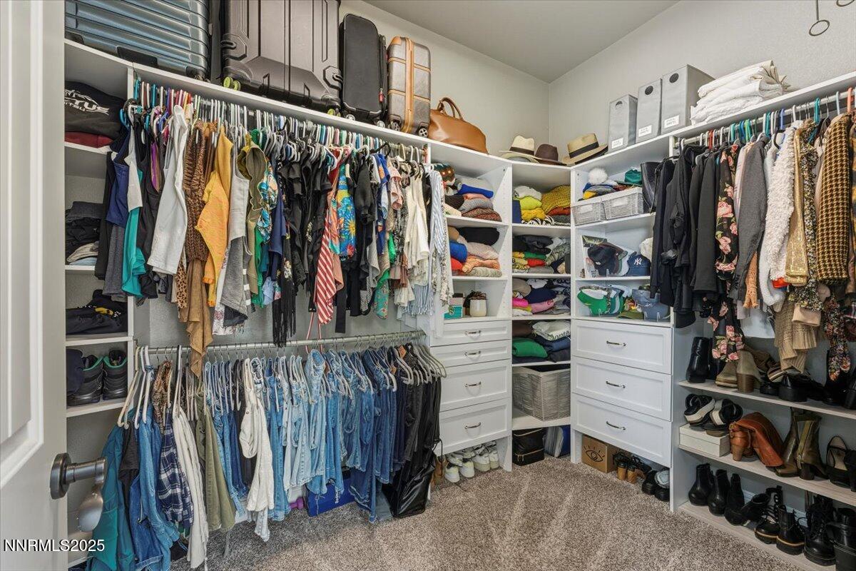 Sparks, Nevada, 89441, United States, 5 Bedrooms Bedrooms, ,4 BathroomsBathrooms,Residential,Active,2001361