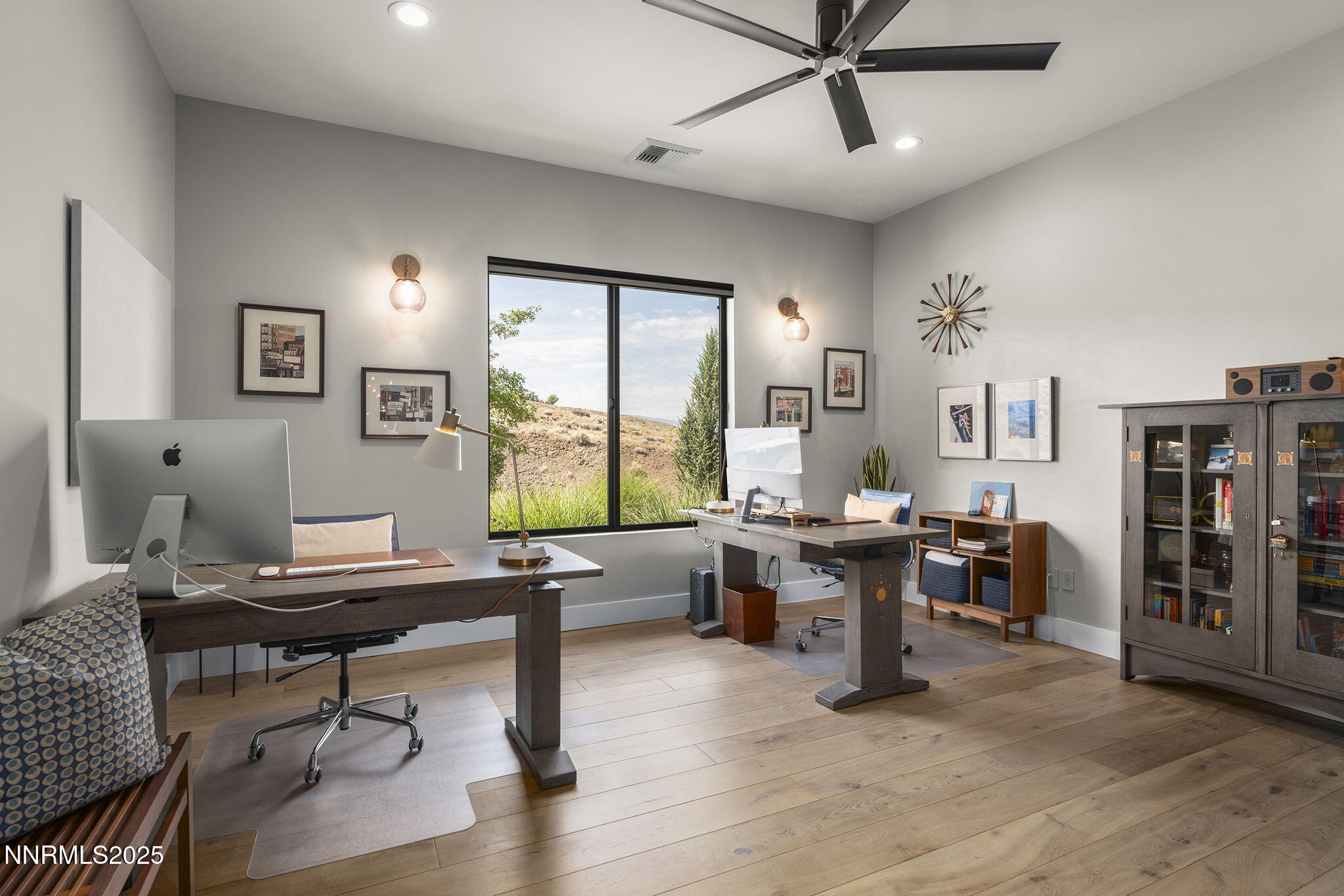 Sparks, Nevada, 89436, United States, 5 Bedrooms Bedrooms, ,4 BathroomsBathrooms,Residential,Active,1942357