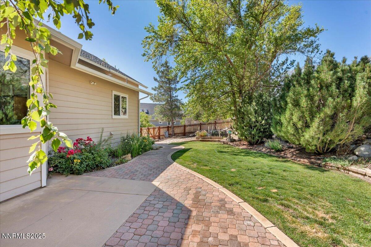 Gardnerville, Nevada, 89460, United States, 3 Bedrooms Bedrooms, ,3 BathroomsBathrooms,Residential,Active,1899219