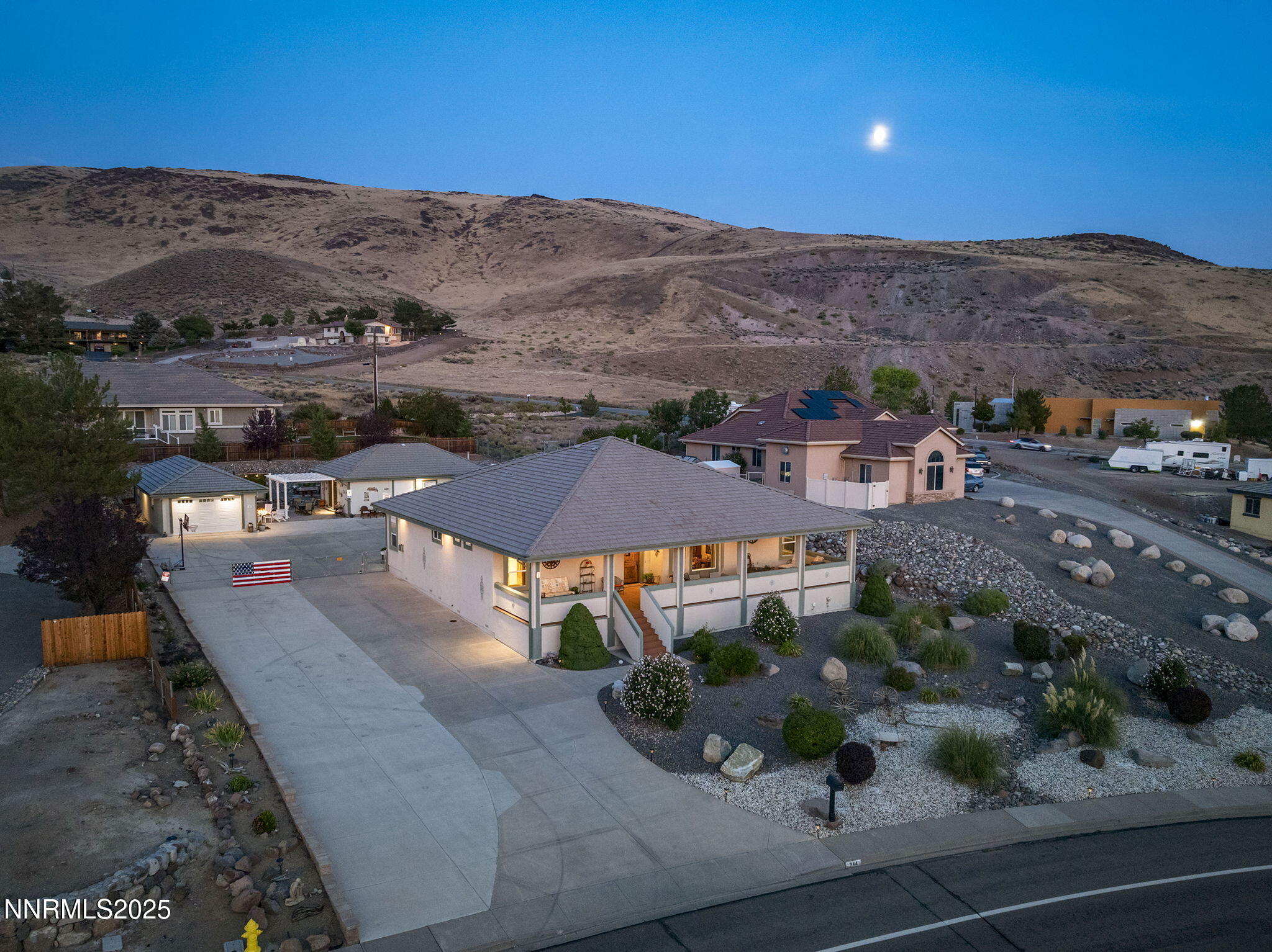 Sparks, Nevada, 89434, United States, 4 Bedrooms Bedrooms, ,4 BathroomsBathrooms,Residential,Active,1936450