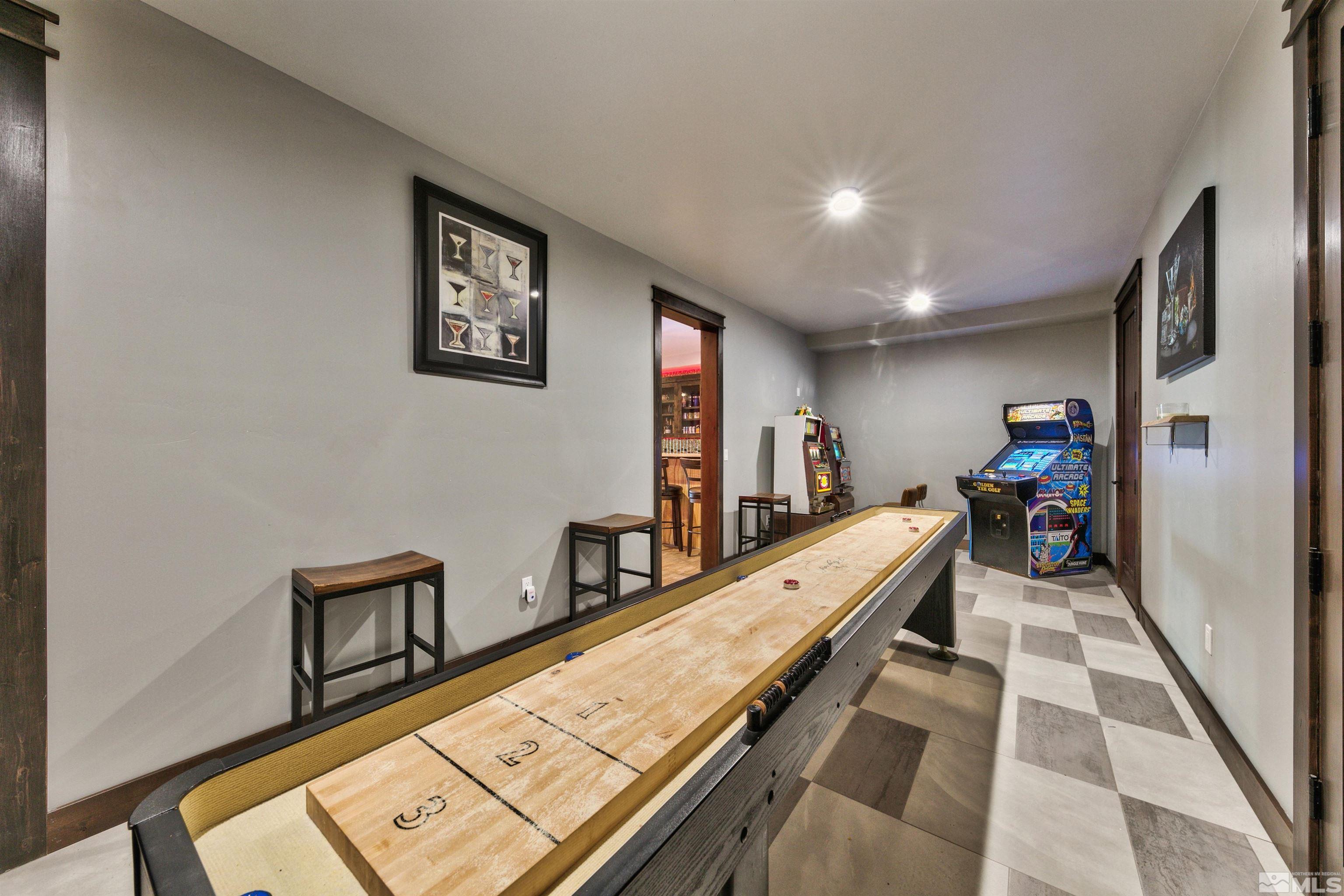 Gardnerville, Nevada, 89460, United States, ,8 BathroomsBathrooms,Residential,Active,1806576