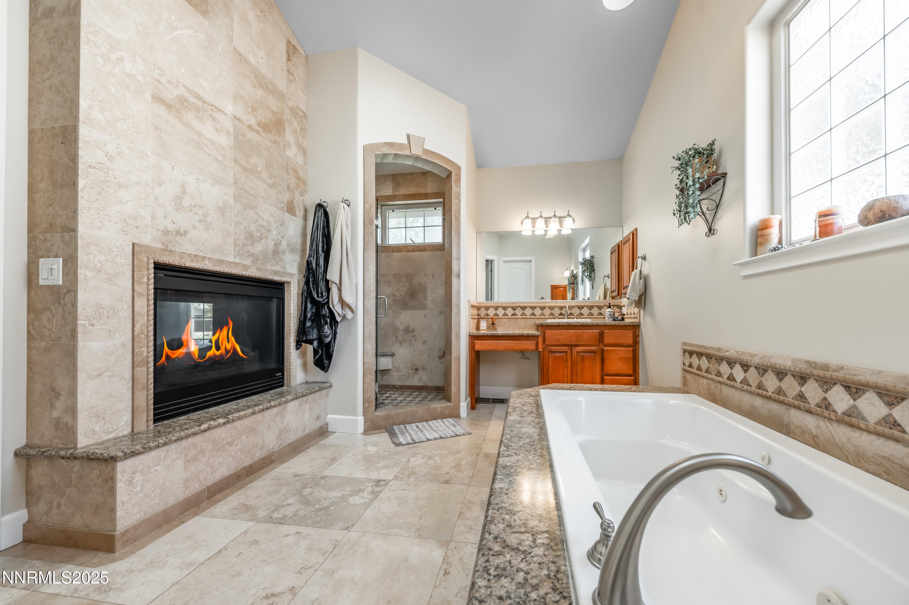 Minden, Nevada, 89423, United States, 4 Bedrooms Bedrooms, ,3 BathroomsBathrooms,Residential,Active,1987210