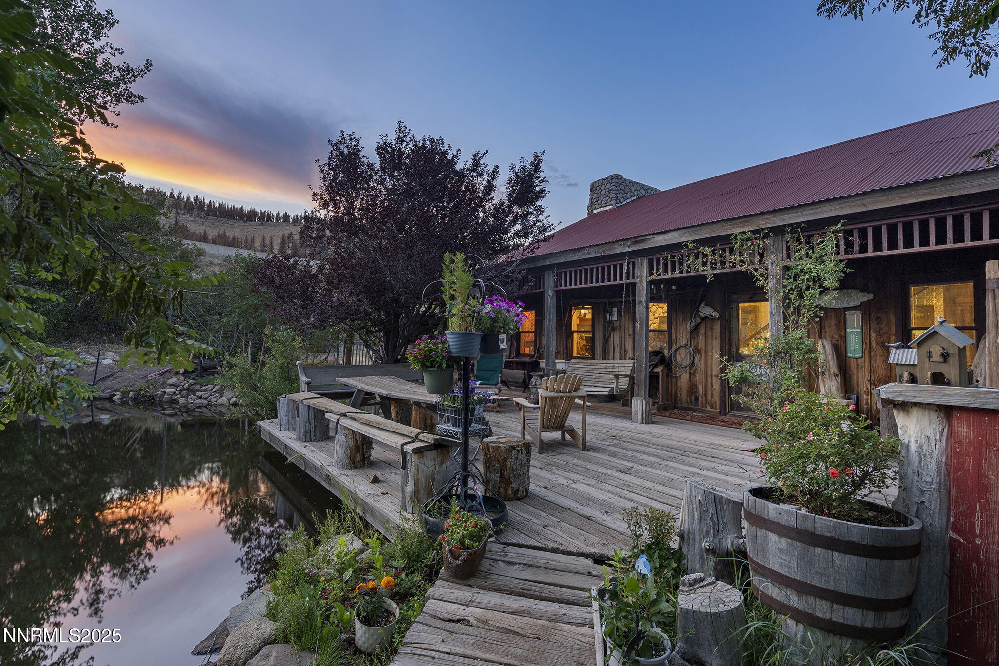 Washoe Valley, Nevada, 89704, United States, 2 Bedrooms Bedrooms, ,3 BathroomsBathrooms,Residential,Active,1905059