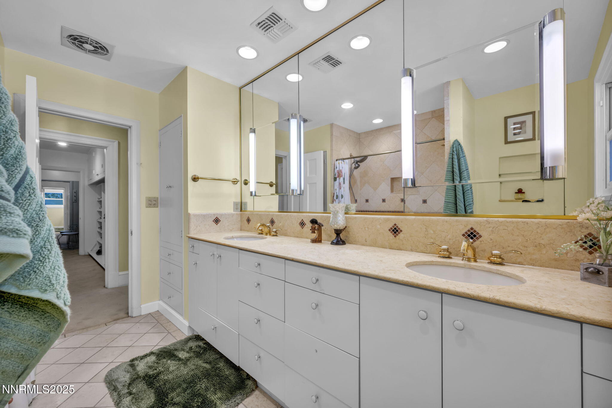 Reno, Nevada, 89509, United States, 6 Bedrooms Bedrooms, ,7 BathroomsBathrooms,Residential,Active,1824548