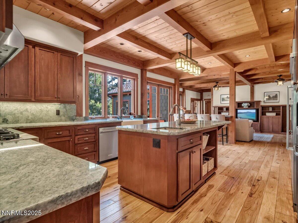 Gardnerville, Nevada, 89460, United States, 5 Bedrooms Bedrooms, ,7 BathroomsBathrooms,Residential,Active,1941107
