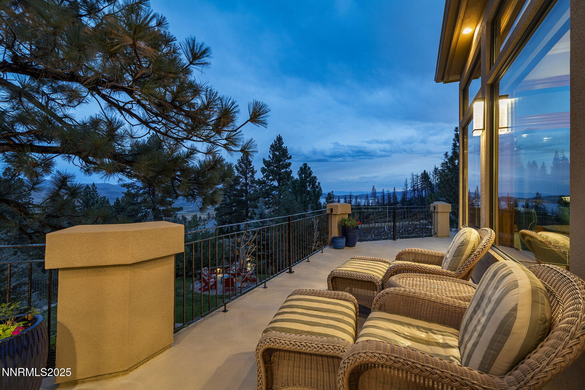 Reno, Nevada, 89511, United States, 4 Bedrooms Bedrooms, ,5 BathroomsBathrooms,Residential,Active,1929458