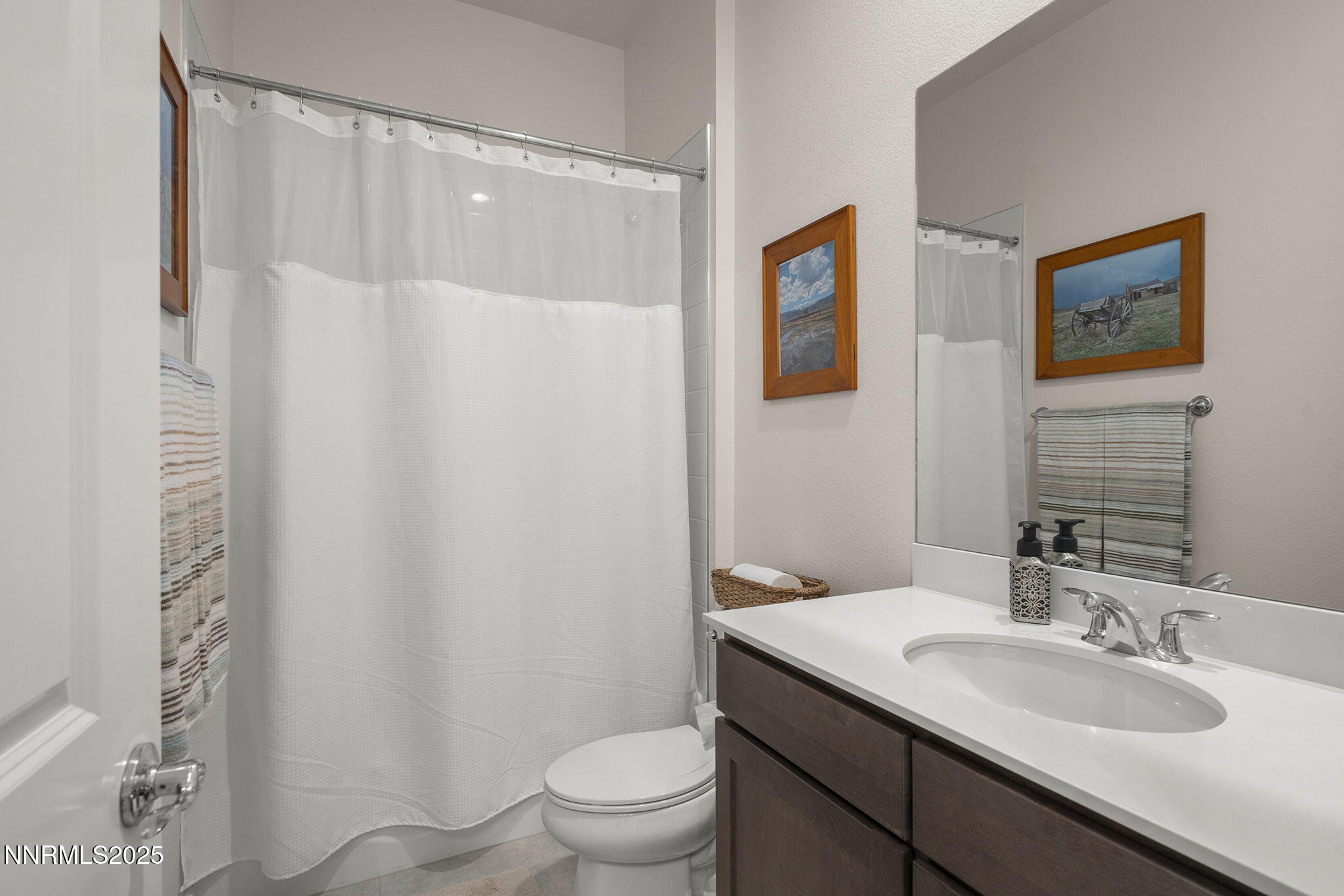 Reno, Nevada, 89521, United States, 4 Bedrooms Bedrooms, ,5 BathroomsBathrooms,Residential,Active,1902936