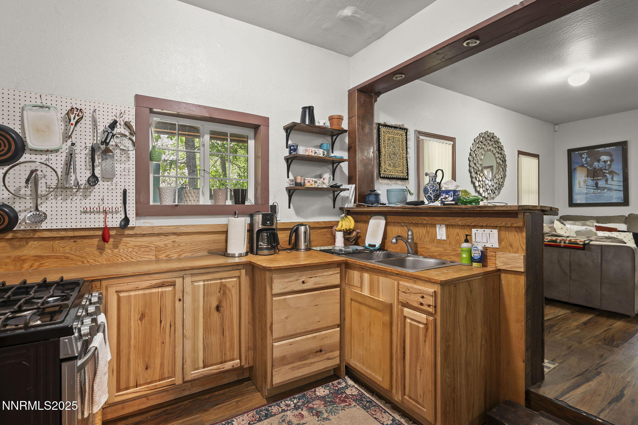 Washoe Valley, Nevada, 89704, United States, 2 Bedrooms Bedrooms, ,3 BathroomsBathrooms,Residential,Active,1905059