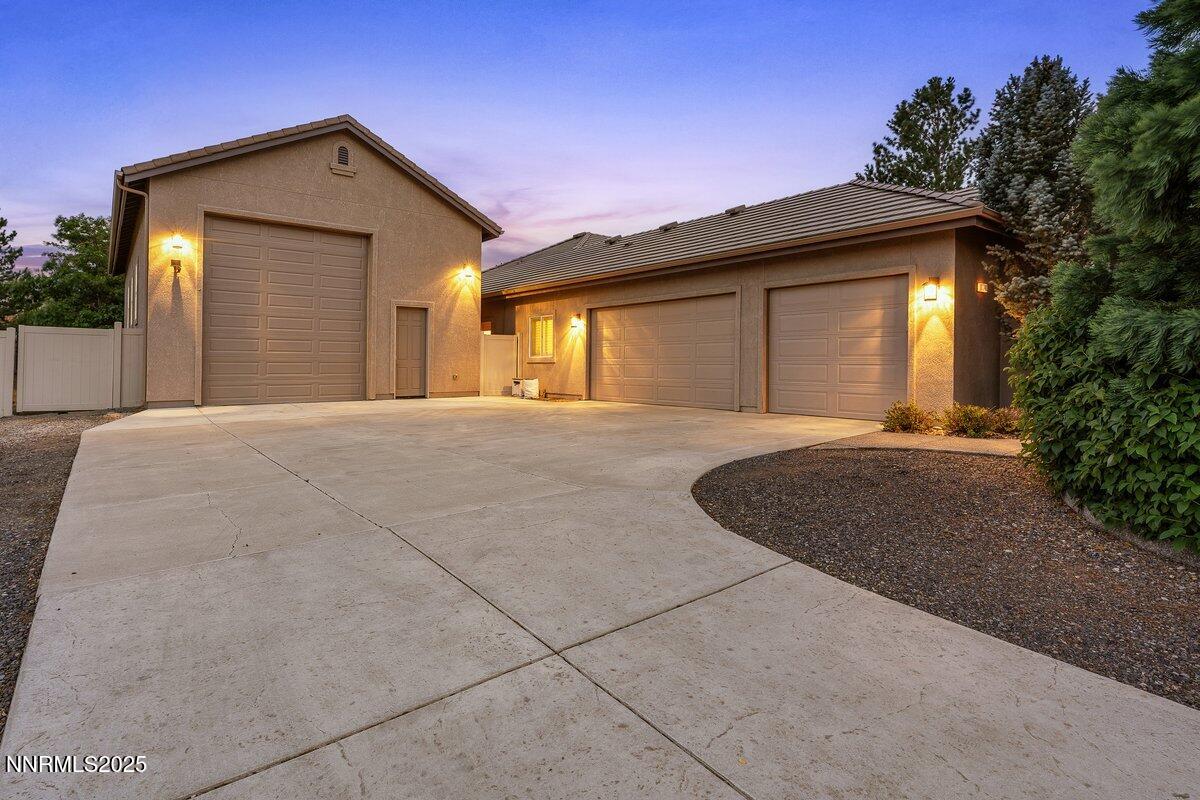Sparks, Nevada, 89441, United States, 5 Bedrooms Bedrooms, ,4 BathroomsBathrooms,Residential,Active,1904747