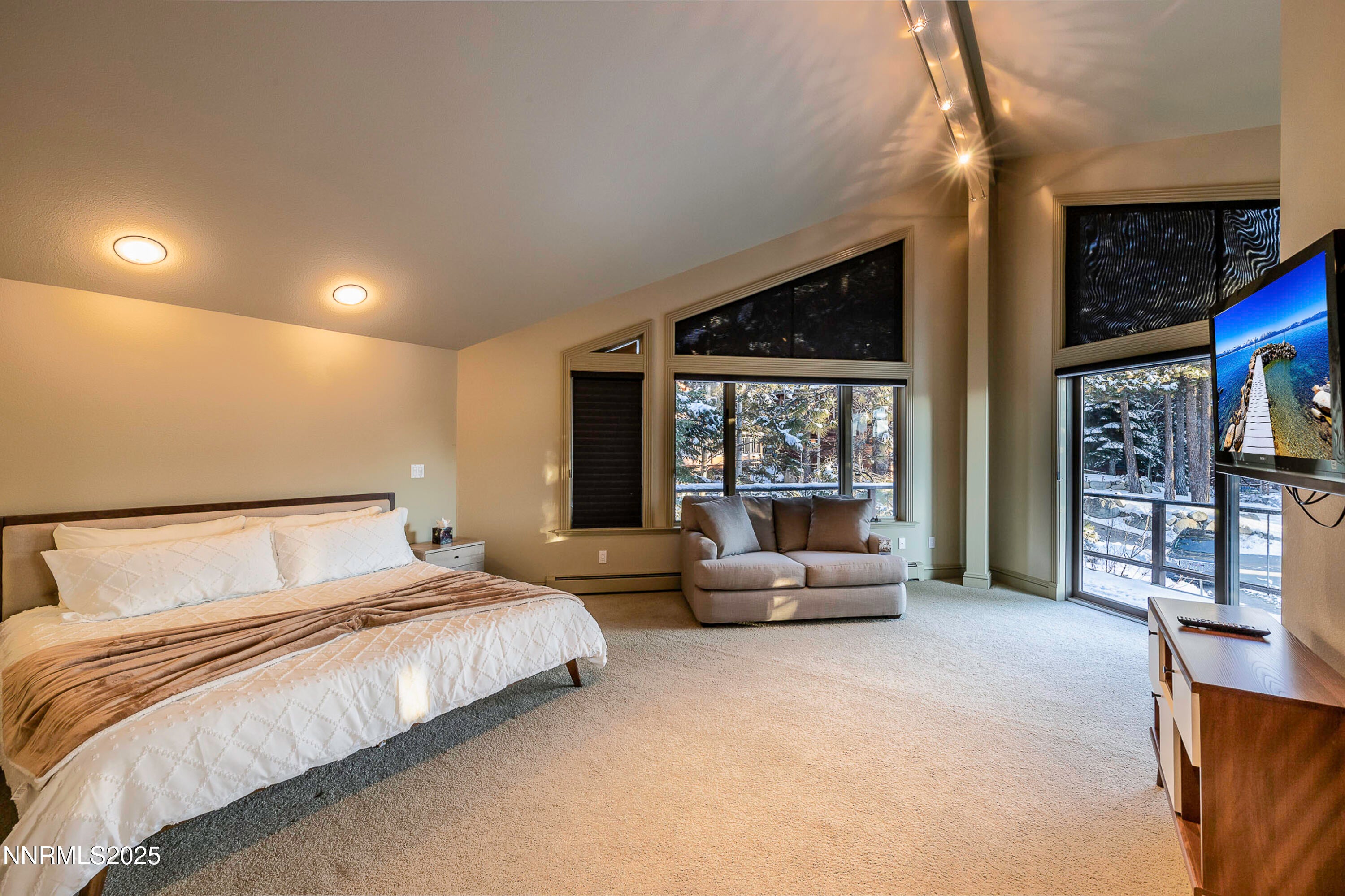 Stateline, Nevada, 89449, United States, 4 Bedrooms Bedrooms, ,5 BathroomsBathrooms,Residential,Active,1824502