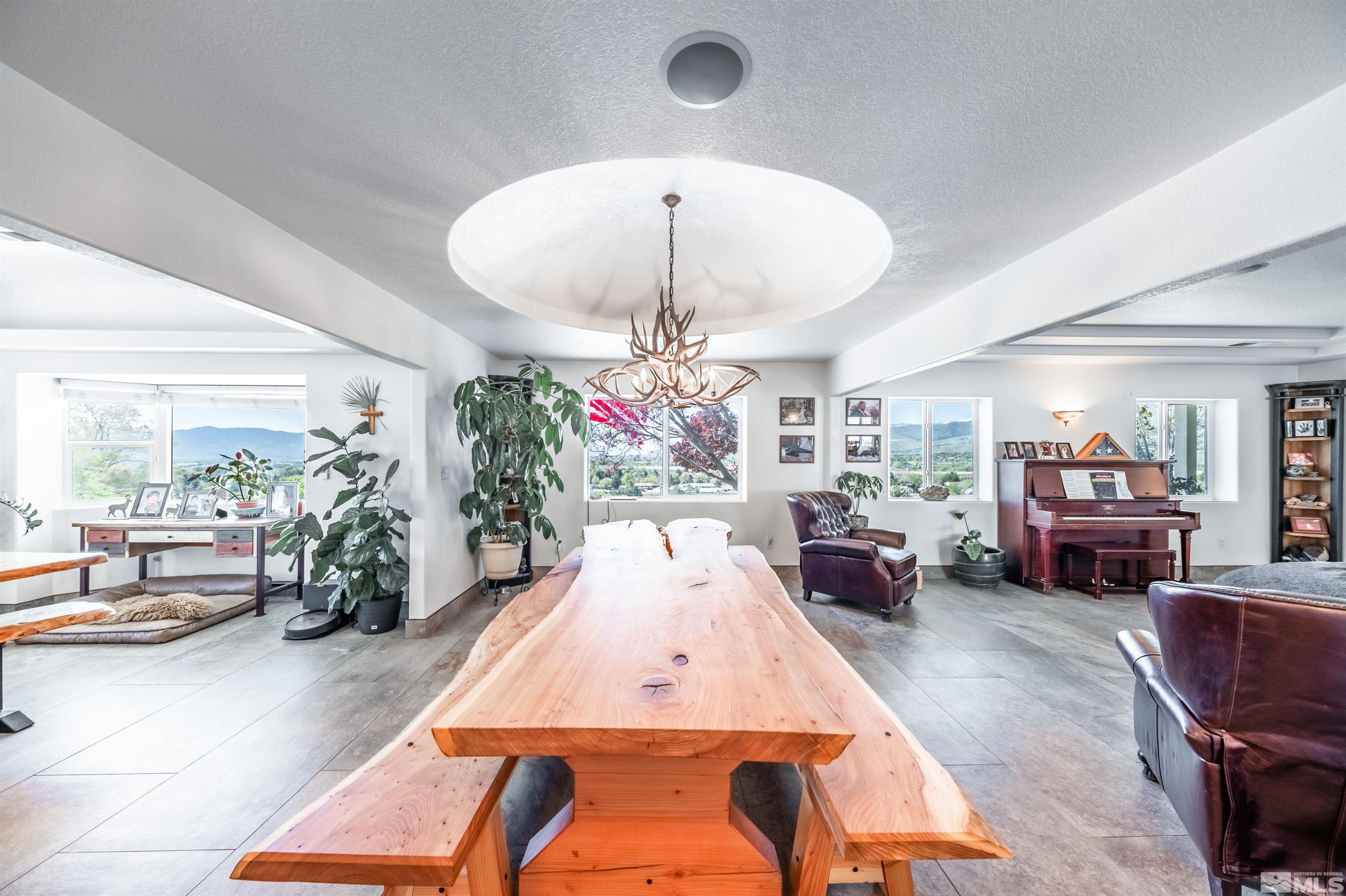 Carson City, Nevada, 89706, United States, 5 Bedrooms Bedrooms, ,5 BathroomsBathrooms,Residential,Active,1810442