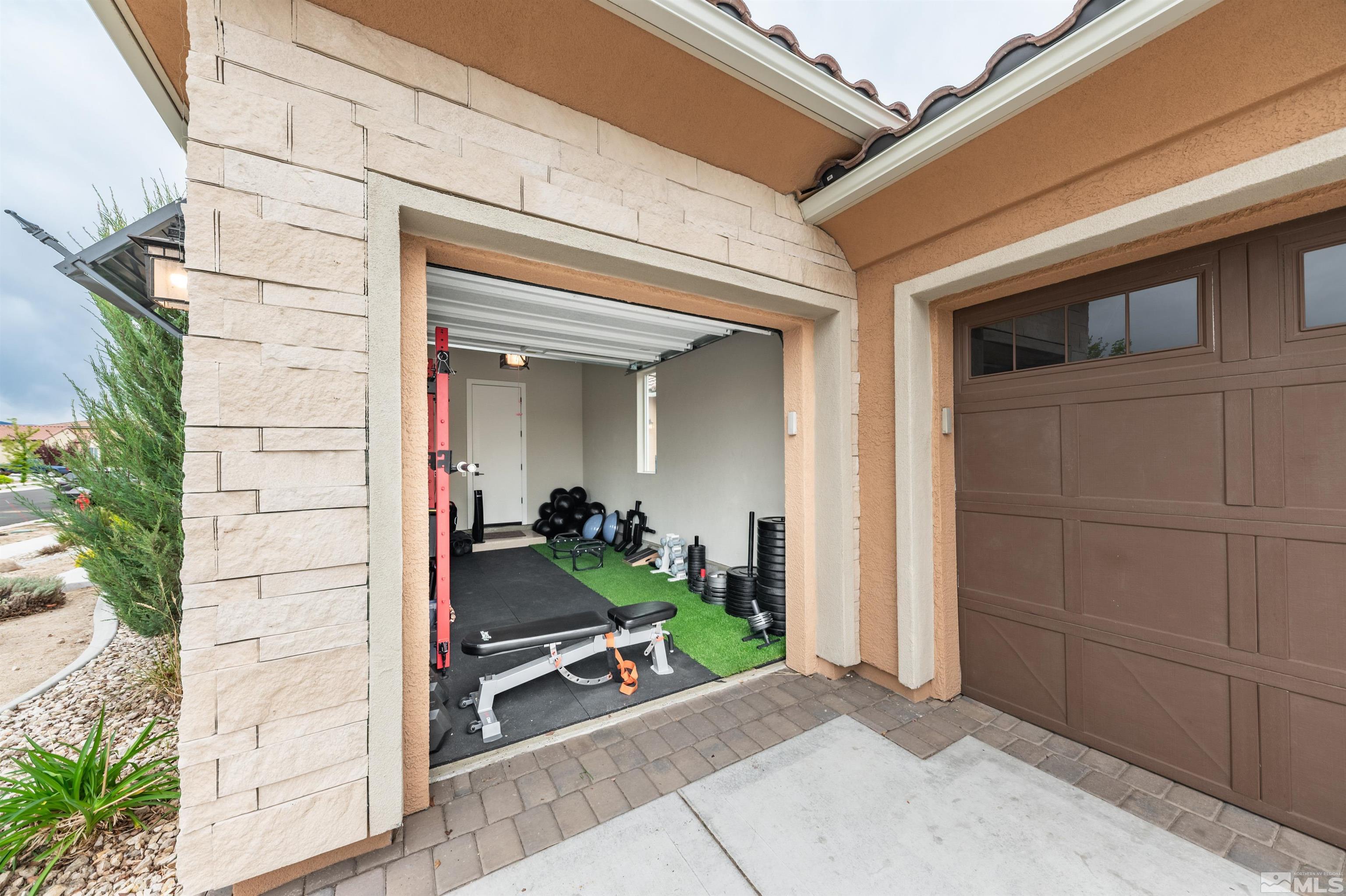 Reno, Nevada, 89511, United States, 5 Bedrooms Bedrooms, ,6 BathroomsBathrooms,Residential,Active,1781522