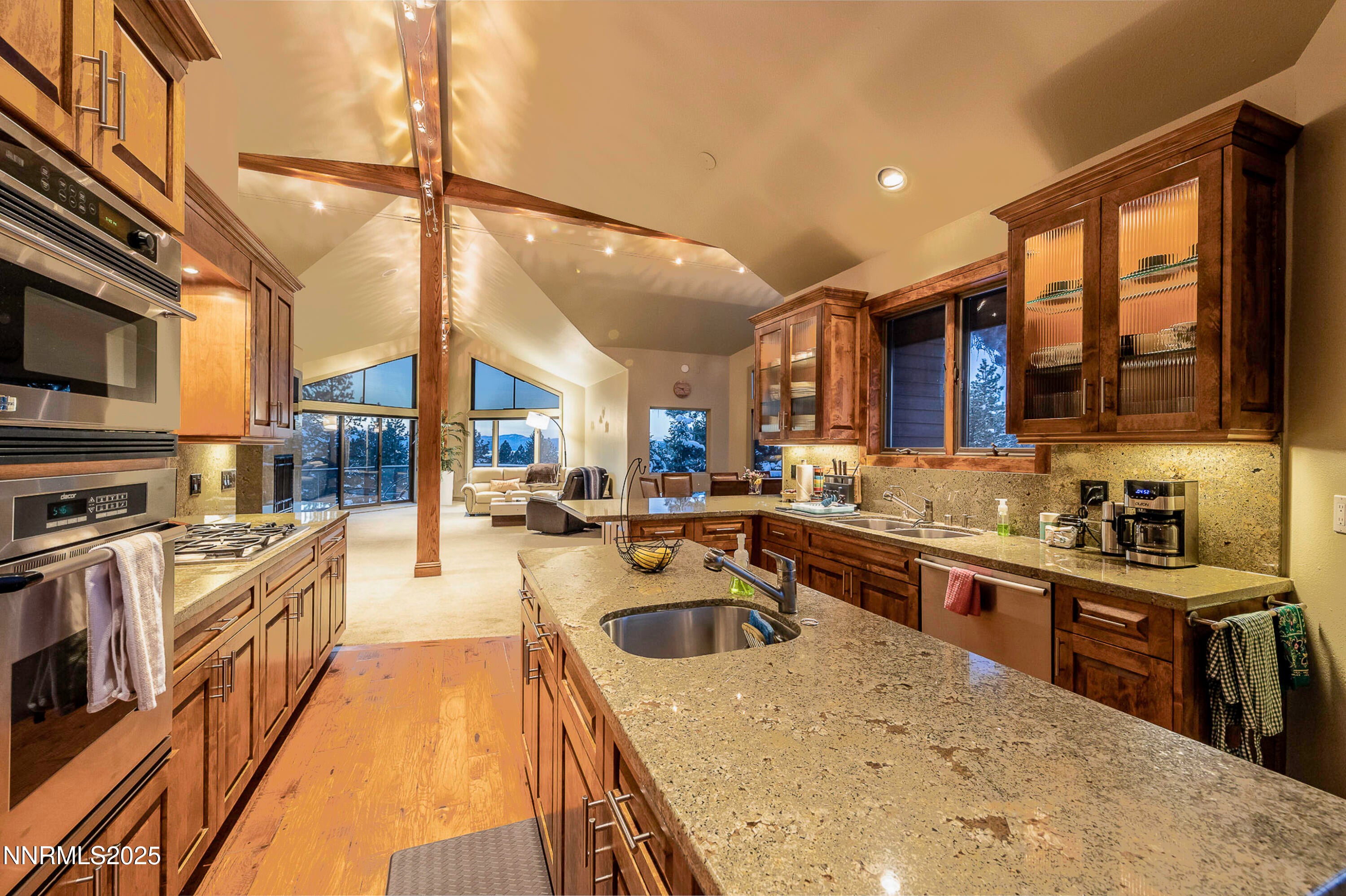 Stateline, Nevada, 89449, United States, 4 Bedrooms Bedrooms, ,5 BathroomsBathrooms,Residential,Active,1824502