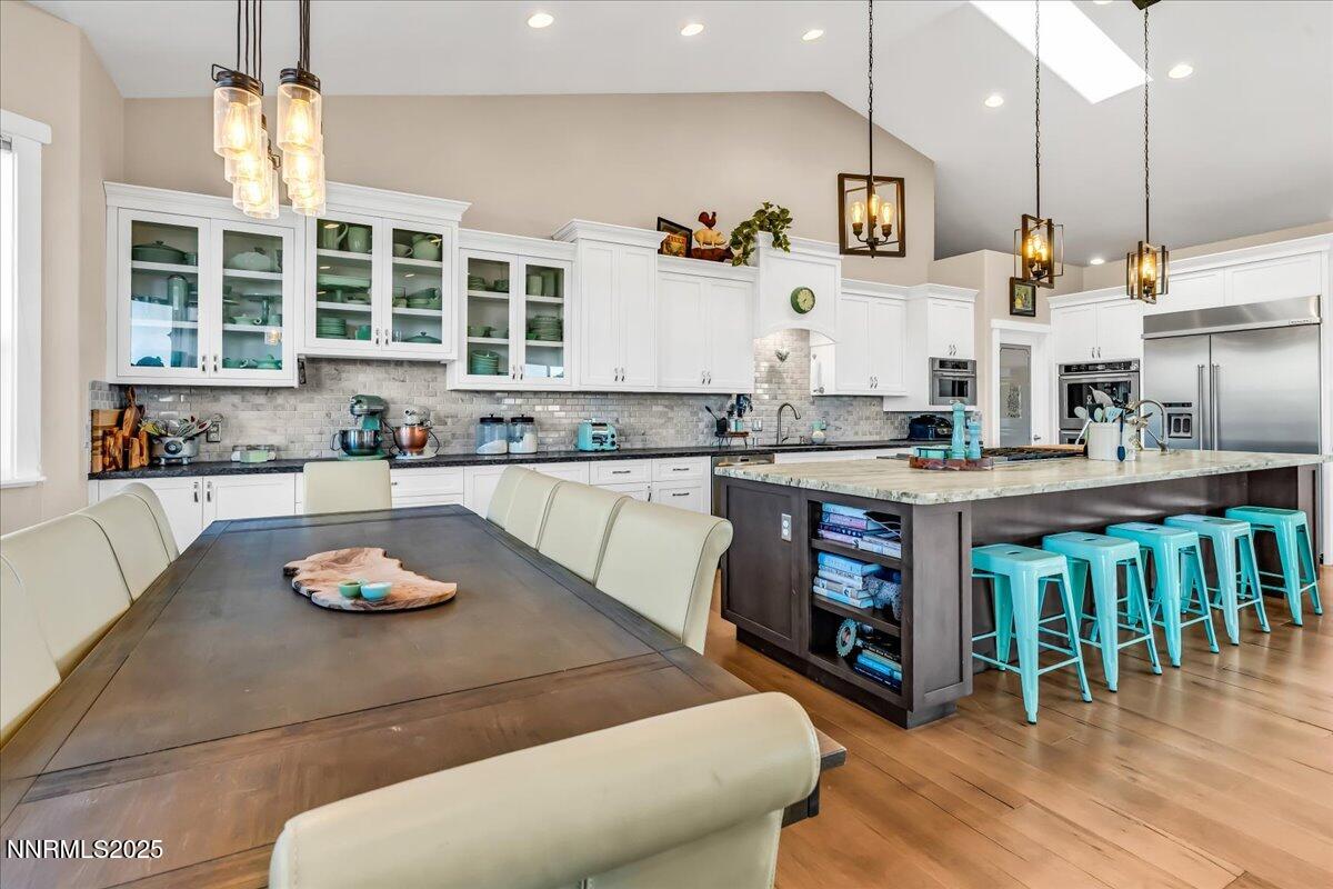 Reno, Nevada, 89521, United States, 5 Bedrooms Bedrooms, ,5 BathroomsBathrooms,Residential,Active,1894204