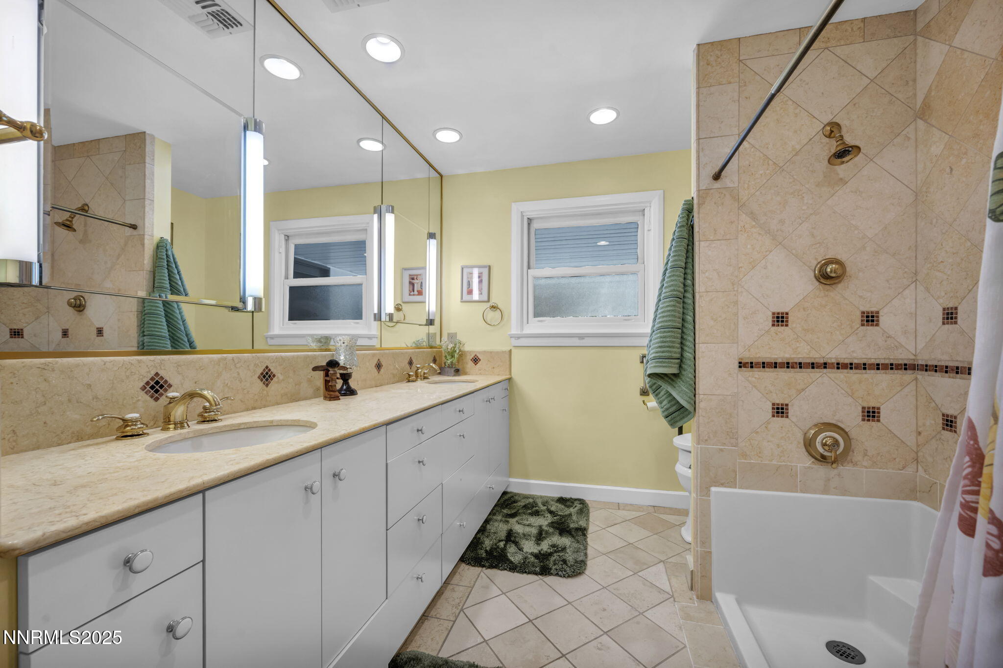 Reno, Nevada, 89509, United States, 6 Bedrooms Bedrooms, ,7 BathroomsBathrooms,Residential,Active,1824548