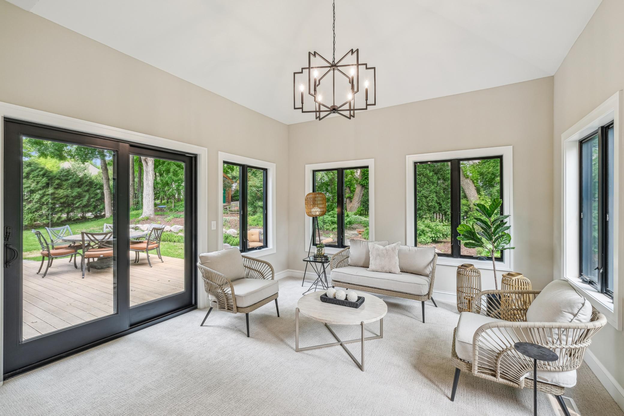 Eden Prairie, Minnesota, 55347, United States, ,4 BathroomsBathrooms,Residential,Active,1843432