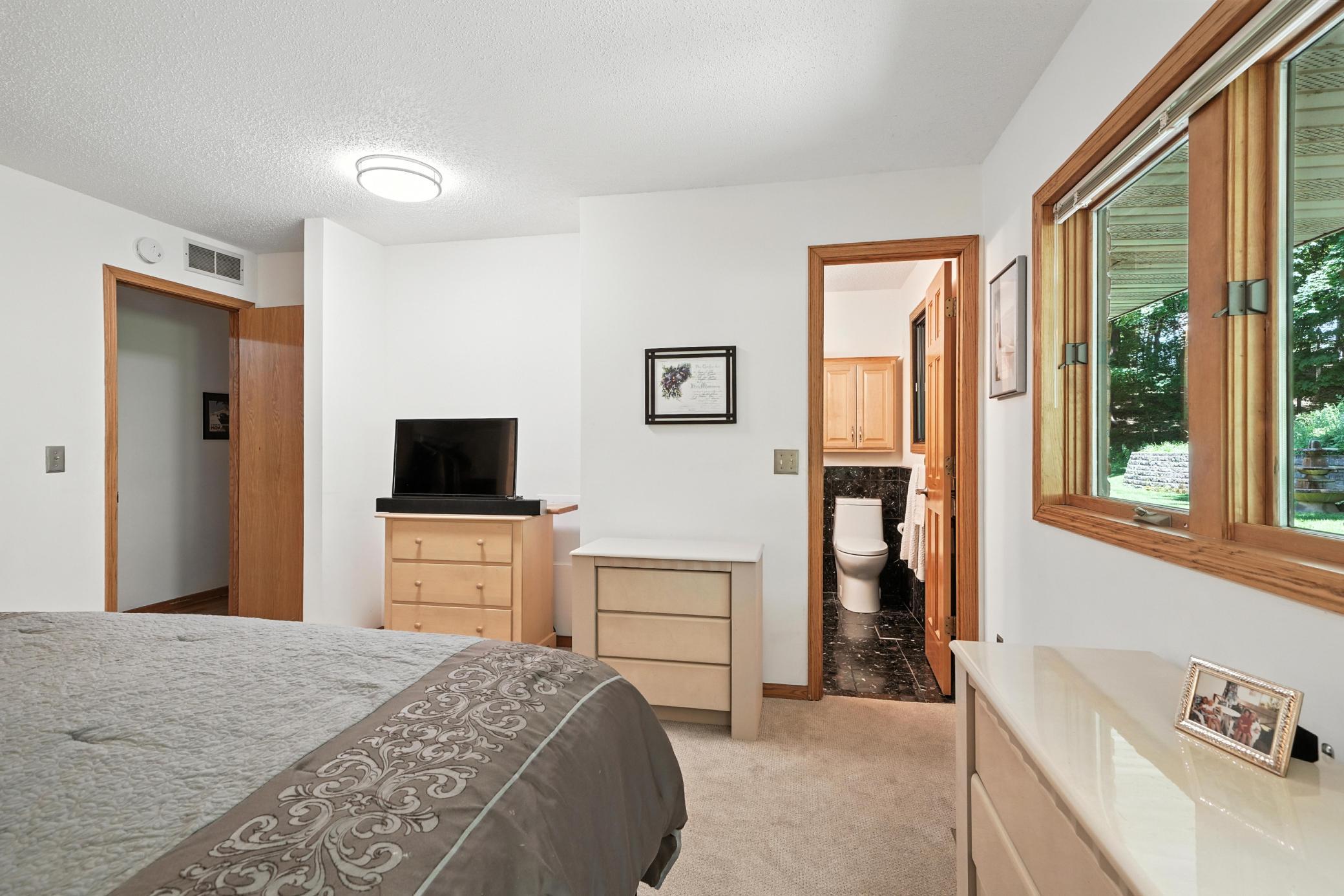 Orono, Minnesota, 55391, United States, 4 Bedrooms Bedrooms, ,3 BathroomsBathrooms,Residential,Active,1999170