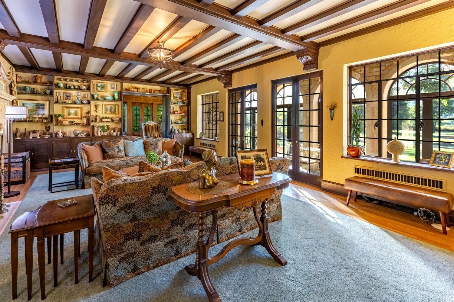 Winona, Minnesota, 55987, United States, 6 Bedrooms Bedrooms, ,6 BathroomsBathrooms,Residential,Active,1926925