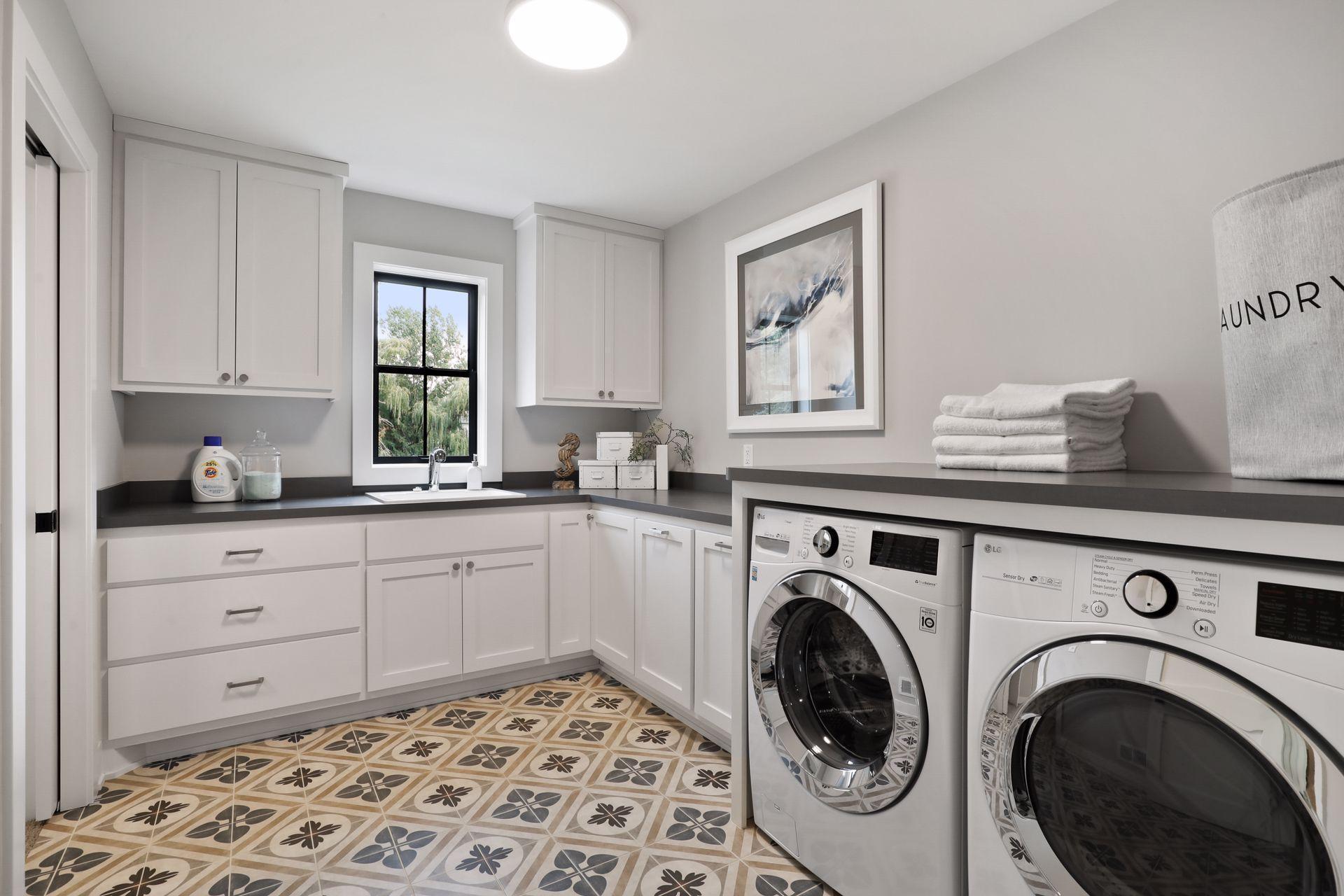 Minnetonka, Minnesota, 55305, United States, 5 Bedrooms Bedrooms, ,5 BathroomsBathrooms,Residential,Active,2006847