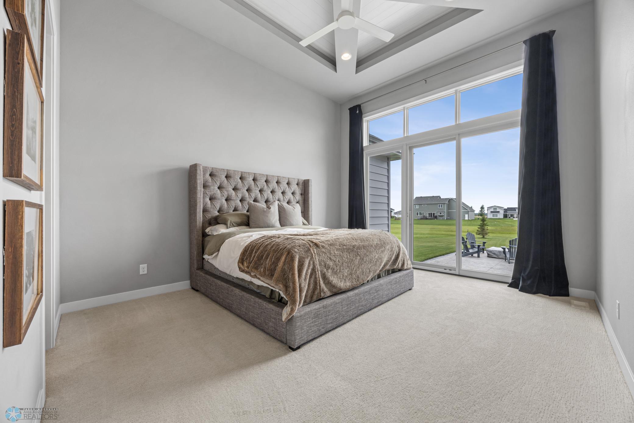 Oxbow, North Dakota, 58047, United States, 5 Bedrooms Bedrooms, ,3 BathroomsBathrooms,Residential,Active,1926894