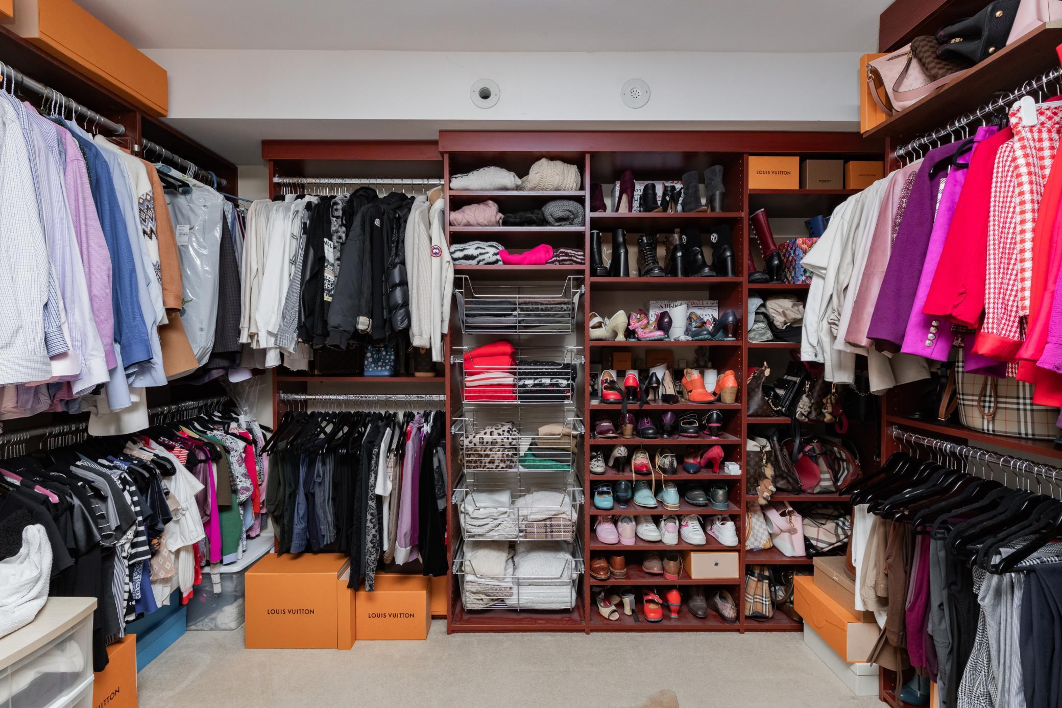 Saint Paul, Minnesota, 55105, United States, 6 Bedrooms Bedrooms, ,5 BathroomsBathrooms,Residential,Pending,2011867